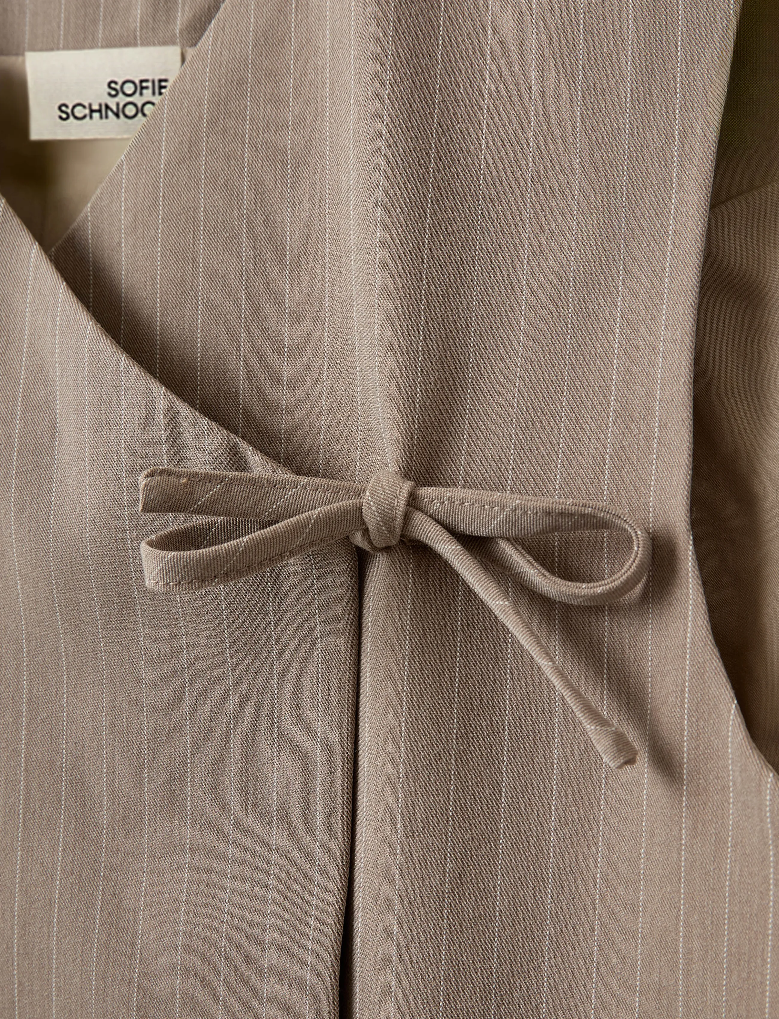 Sofie Schnoor Young - CAILINSY VEST - vestid - beige striped - 2