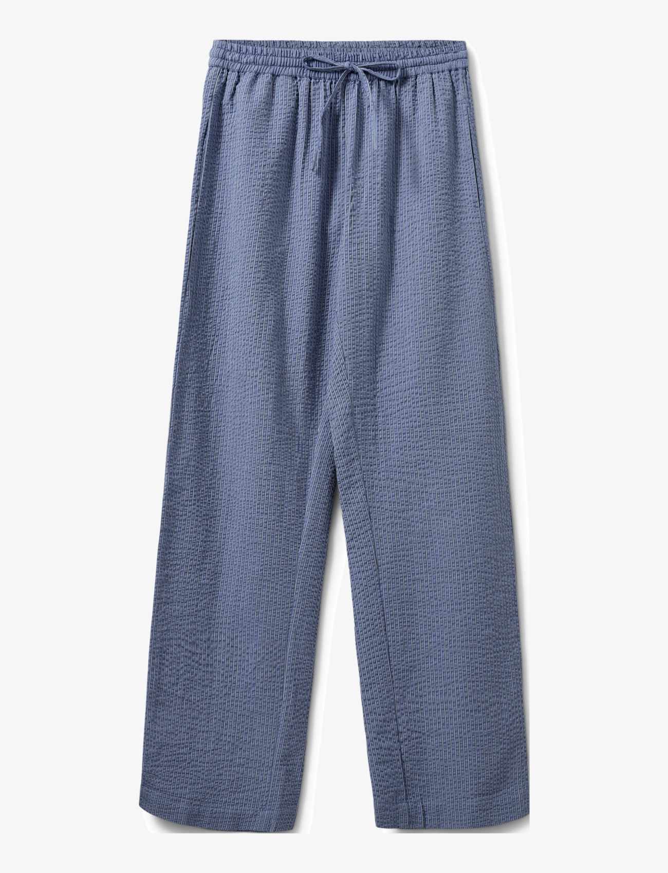 BLUE-BLACK W ANTIQUE WHITE