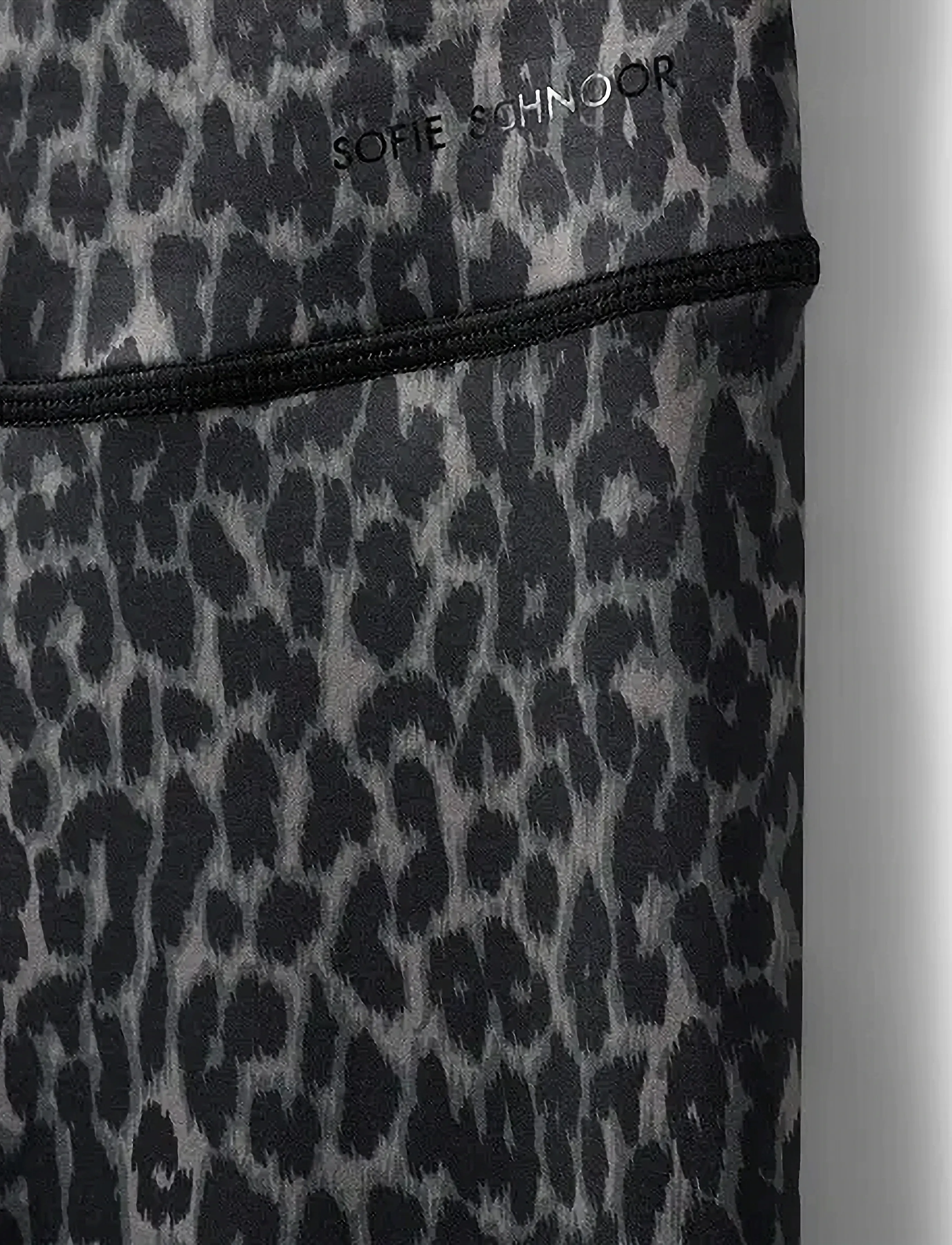 Sofie Schnoor Young - AVALINASY LEGGINGS - skriešanas un treniņu legingi - grey leopard - 2