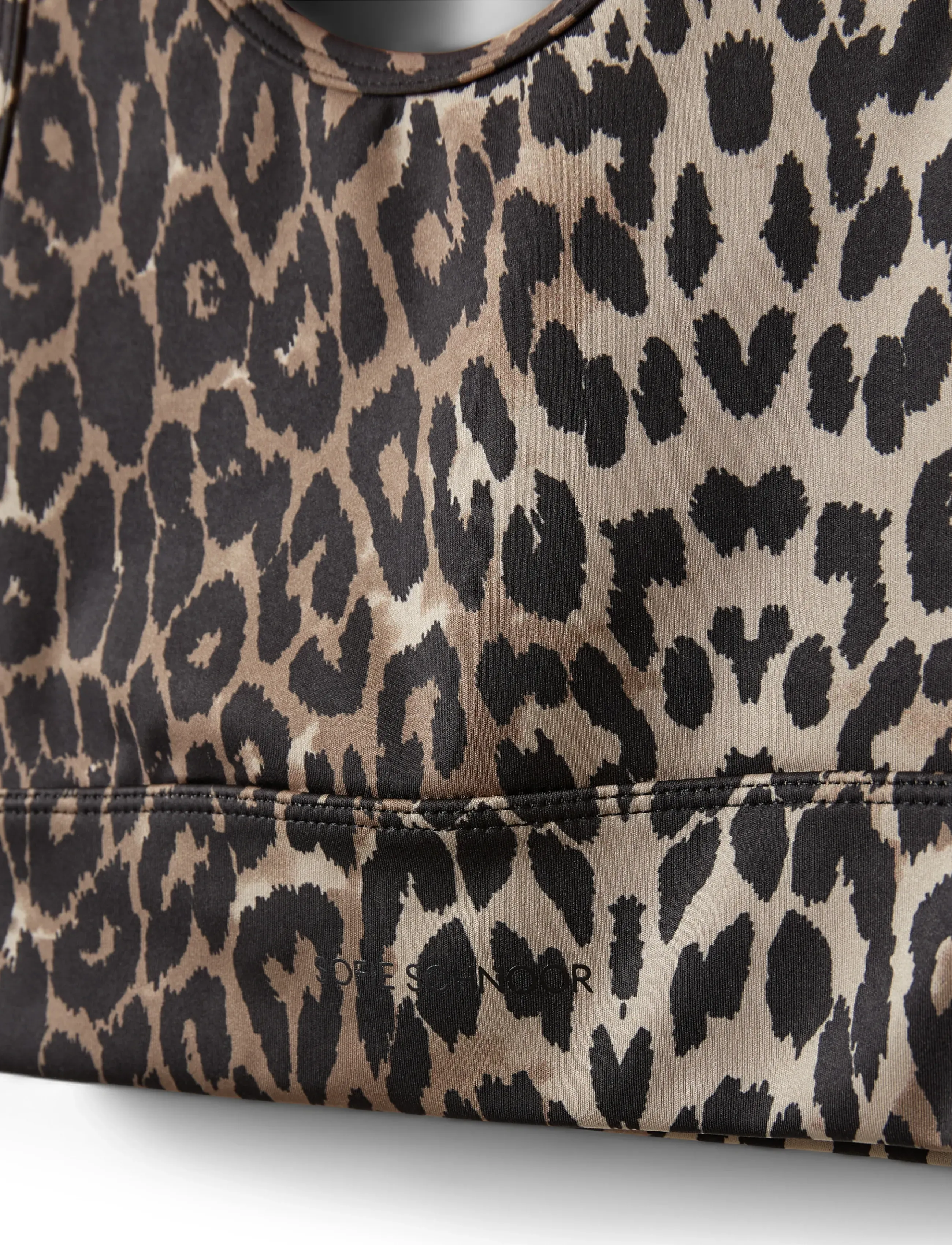 Sofie Schnoor Young - KARASY TOP - sportstoppe - leopard - 2