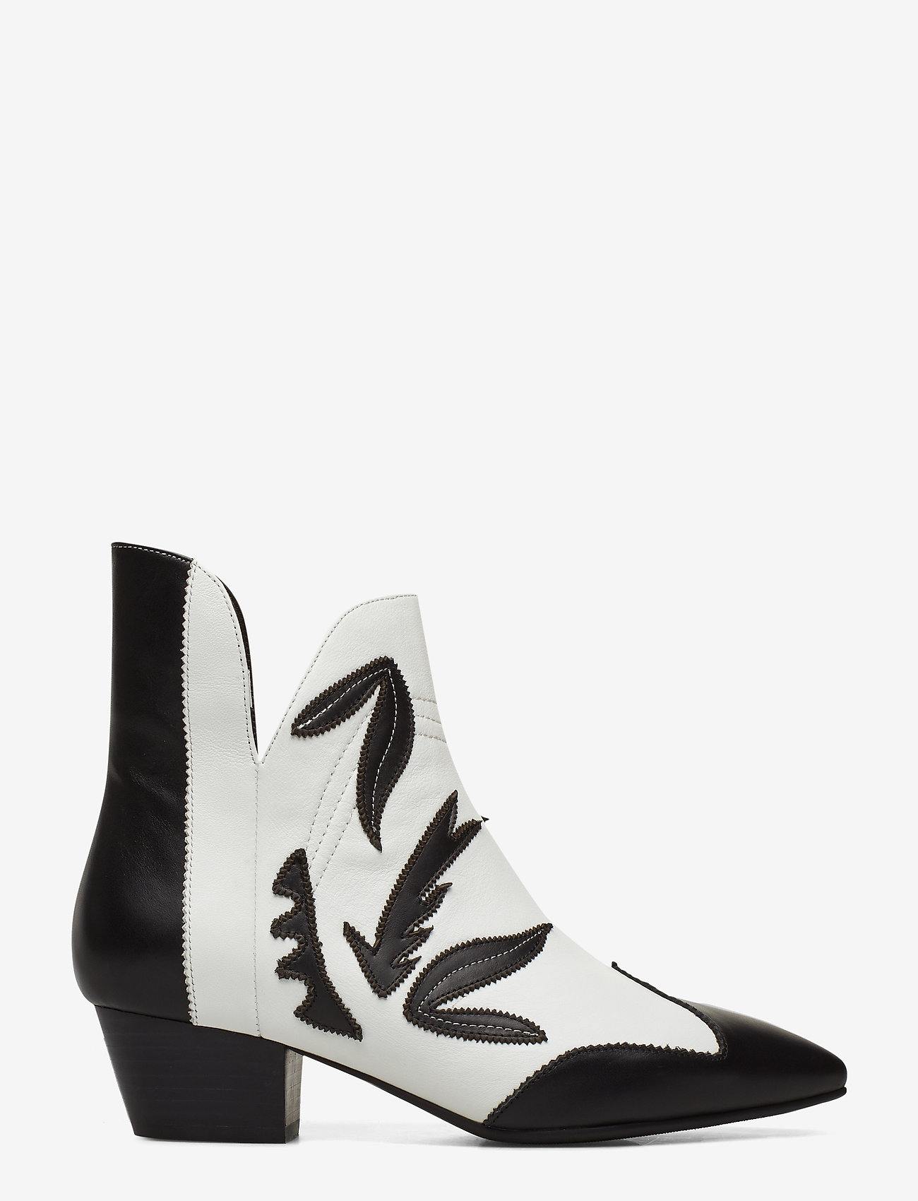 Sofie Schnoor - Boot - white - 2