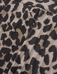 Sofie Schnoor - Skirt - midi nederdele - leopard - 2