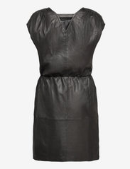 Sofie Schnoor - Dress - ballīšu apģērbs par outlet cenām - black - 1