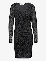 Sofie Schnoor - Dress - stramme kjoler - black - 0