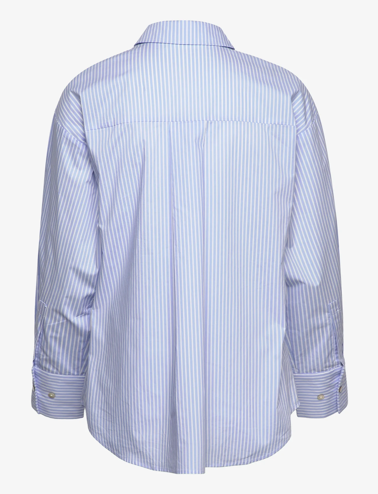 Sofie Schnoor - Shirt - långärmade skjortor - light blue striped - 1
