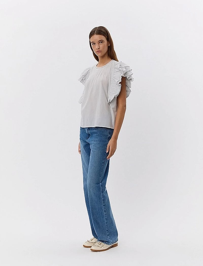 Sofie Schnoor - SAMARASW TOP - kortærmede bluser - off white - navy - 4