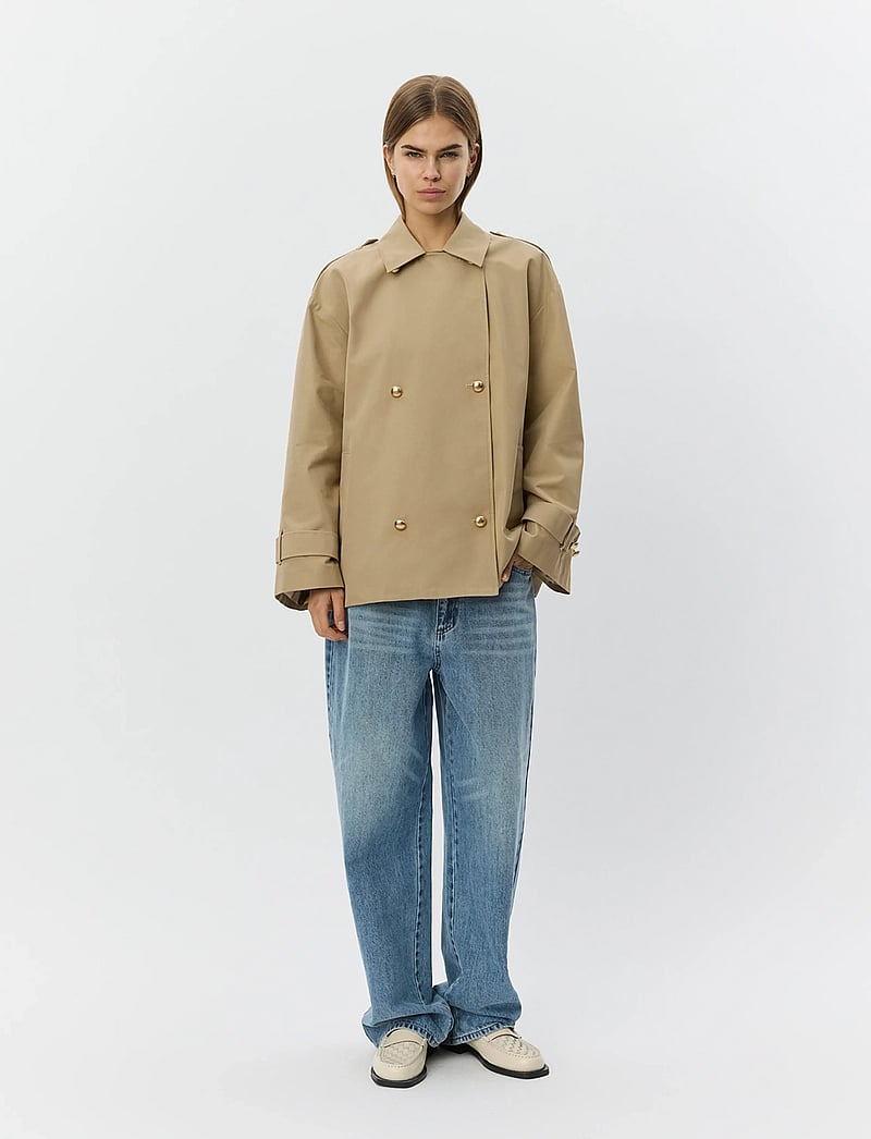 Sofie Schnoor - ADRIASW SHORT TRENCH COAT - trenchcoats - camel - 3