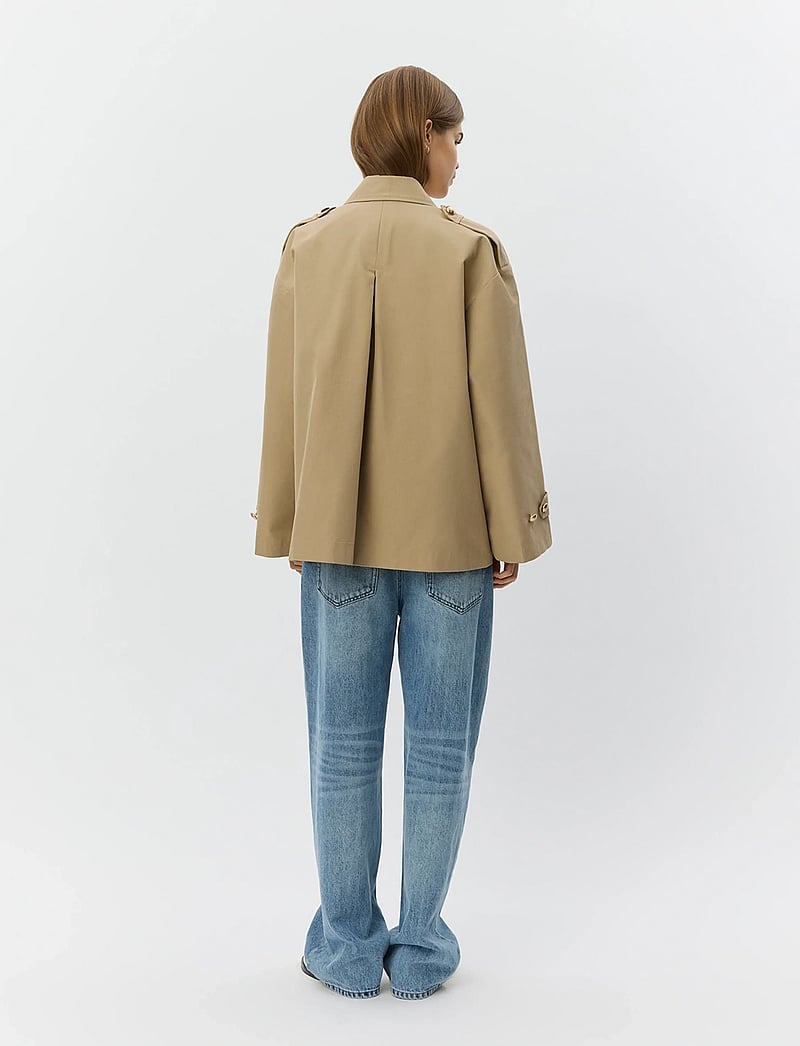 Sofie Schnoor - ADRIASW SHORT TRENCH COAT - trenchcoats - camel - 5
