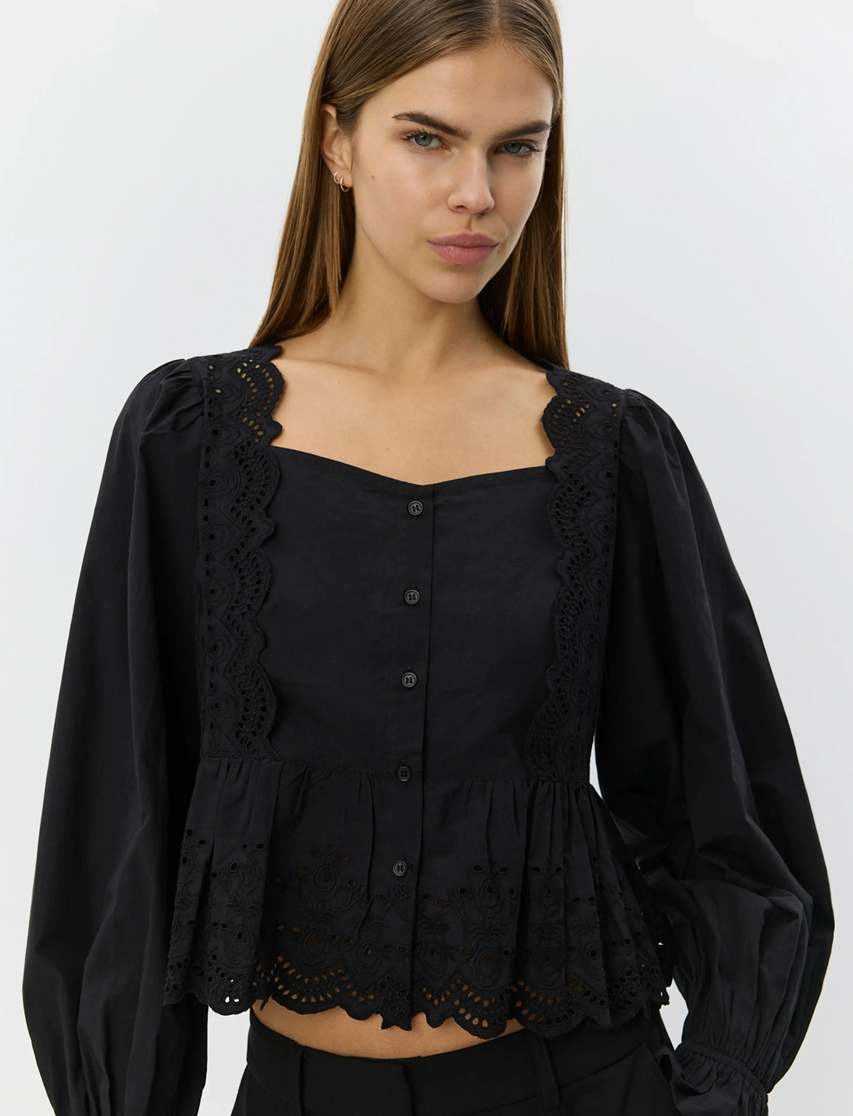 Sofie Schnoor Ariasw Broderie Anglaise Shirt, Kvinder, Broderi Anglais Peplum Bluse, Sort, Str: 38