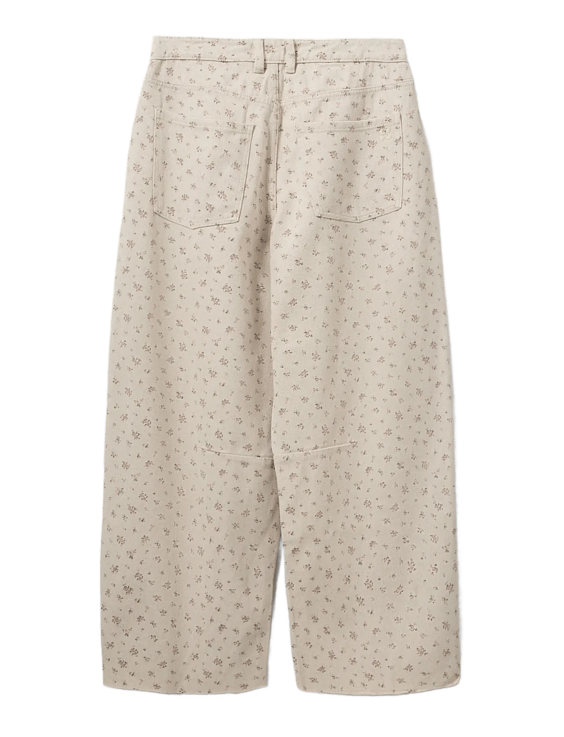 Sofie Schnoor - TOMARSW CROPPED BARREL JEANS - barrel jeans - rose flower - 2