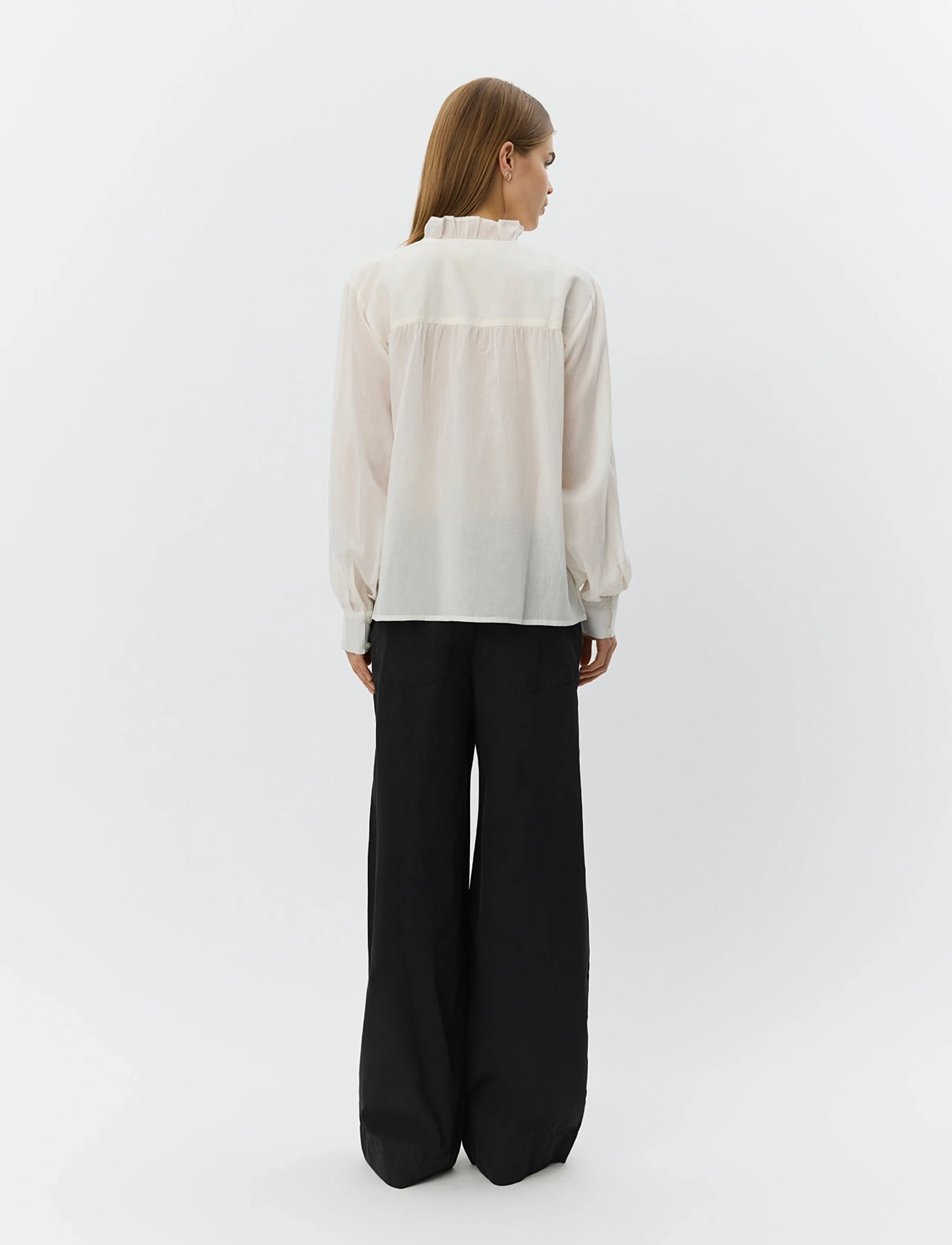Sofie Schnoor - EDNASW FRILLED PLACKET SHIRT - langermede bluser - off white - 4