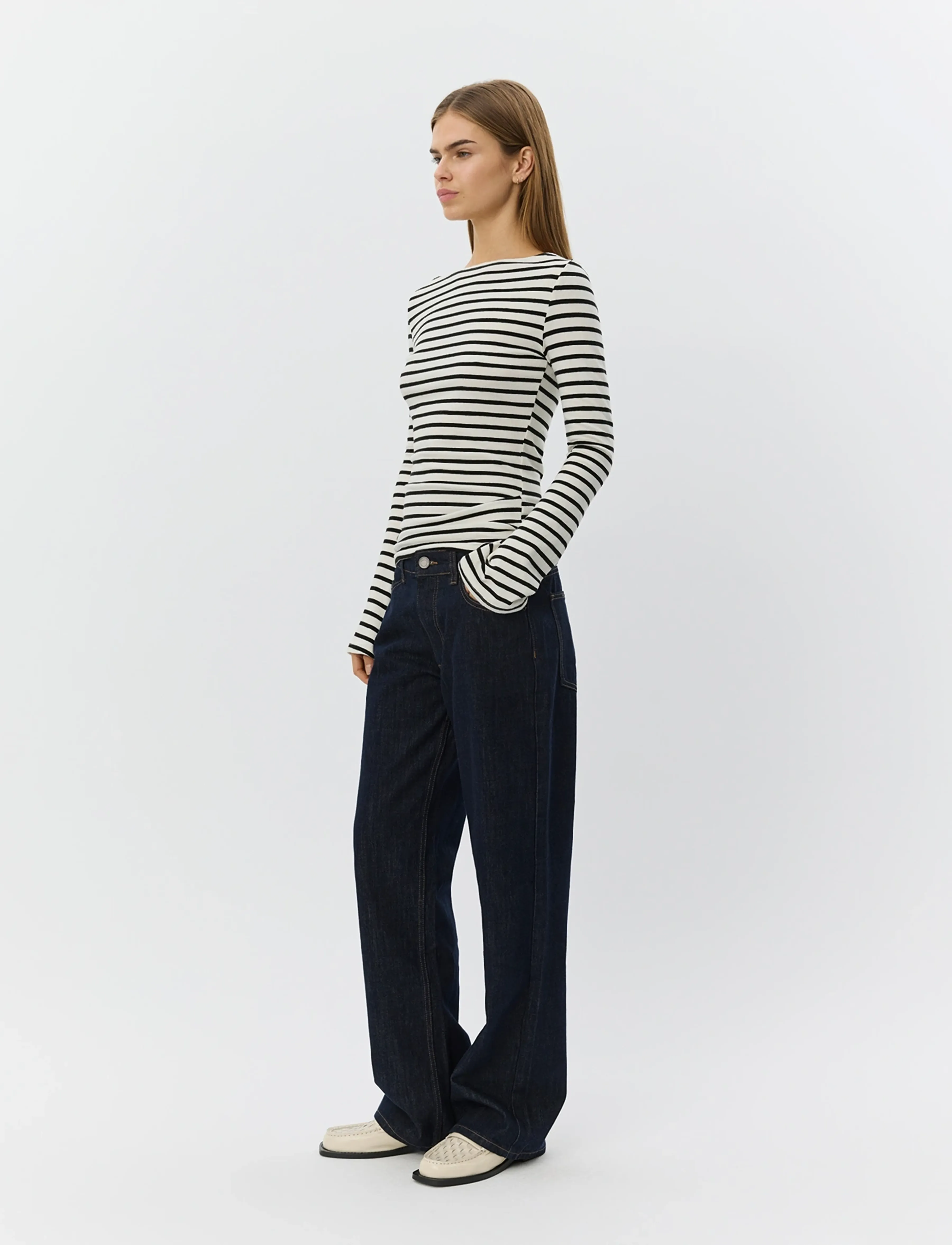 Sofie Schnoor - CECESW BOAT-NECK LONG-SLEEVE T-SHIR - white black striped - 3