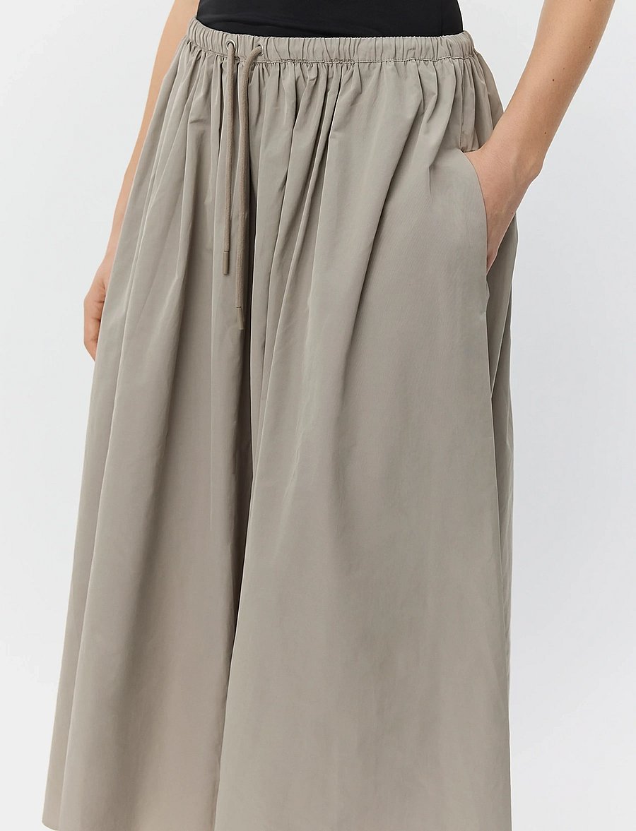 Sofie Schnoor - JUNEAUSW MIDI SKIRT - midiseelikud - dusty green - 5