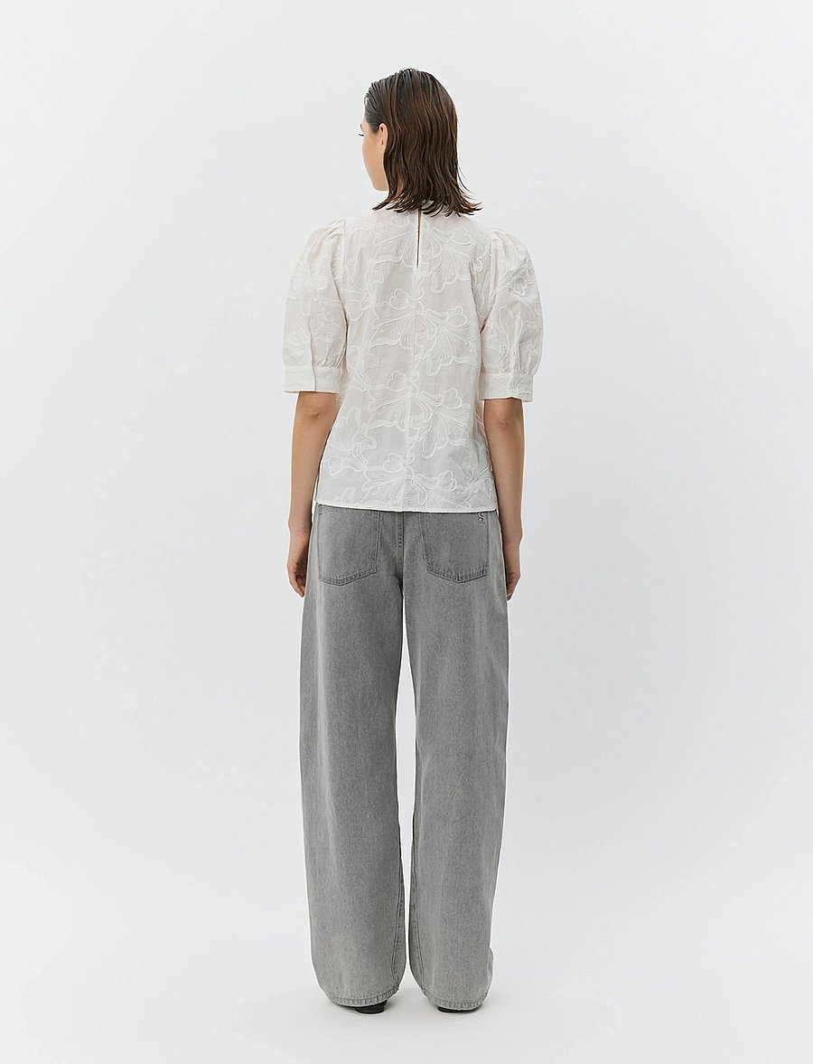 Sofie Schnoor - AHLIASW PUFF SLEEVE BLOUSE - kortärmade blusar - white - 3