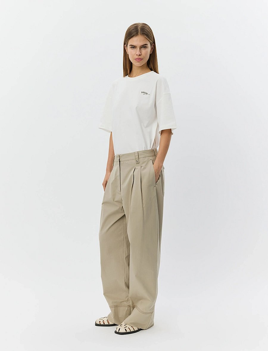 Sofie Schnoor - VERASW BOXY T-SHIRT - t-paidat - snow white - 3