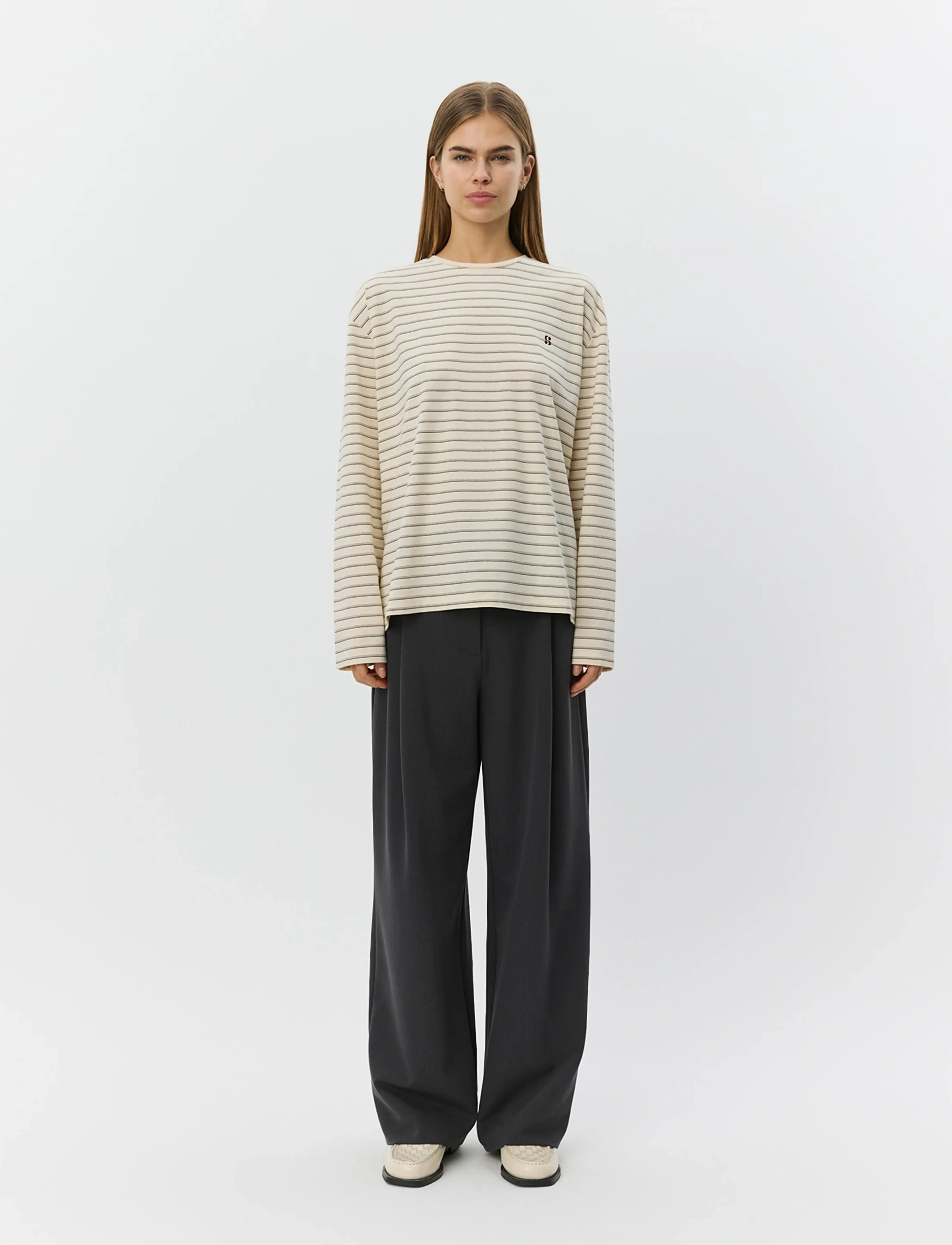 Sofie Schnoor - MASYSW LONG-SLEEVE BOXY T-SHIRT - langerma toppar - off white striped - 3