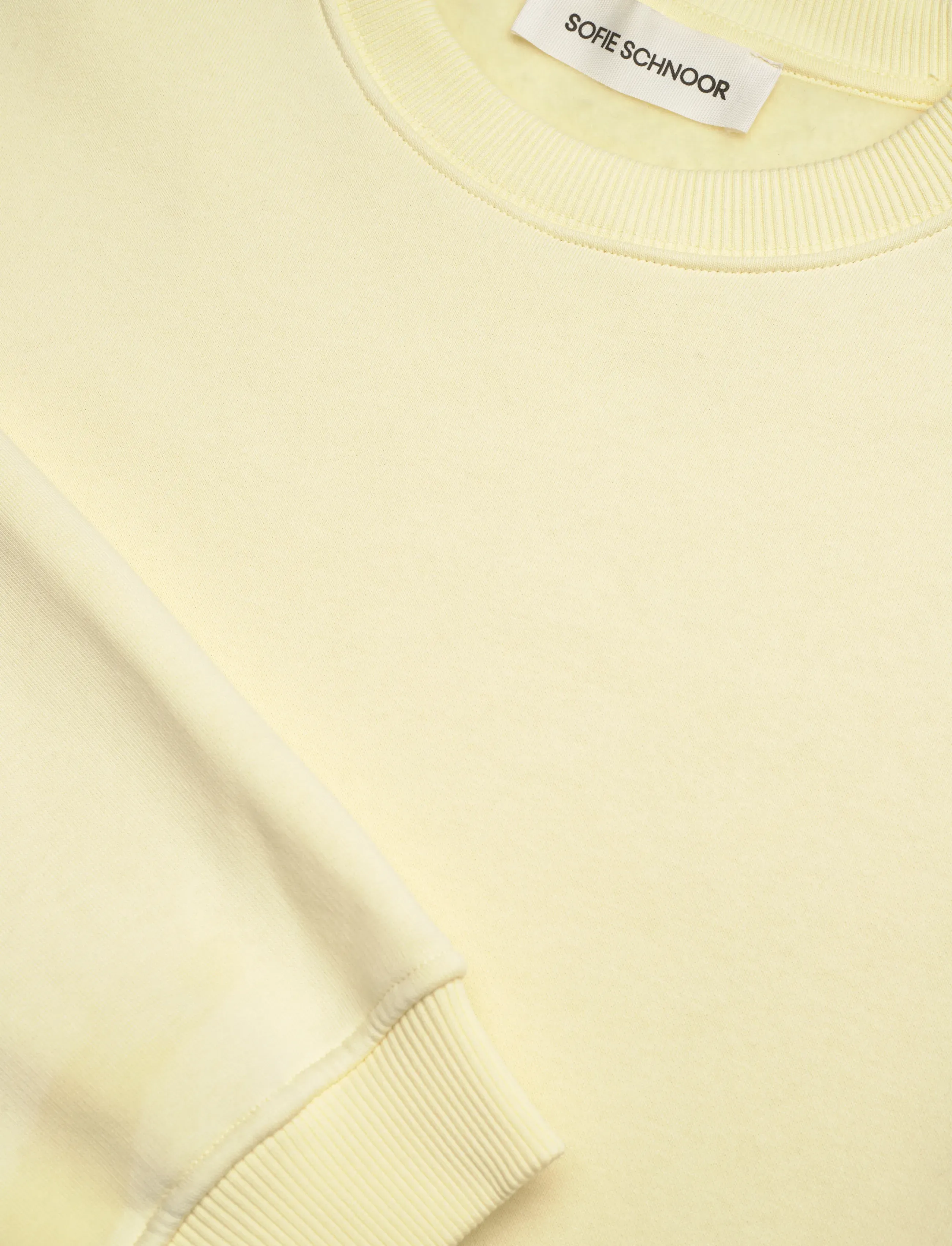 Sofie Schnoor - EMISW SWEATSHIRT - sweatshirts & huvtröjor - butter yellow - 5