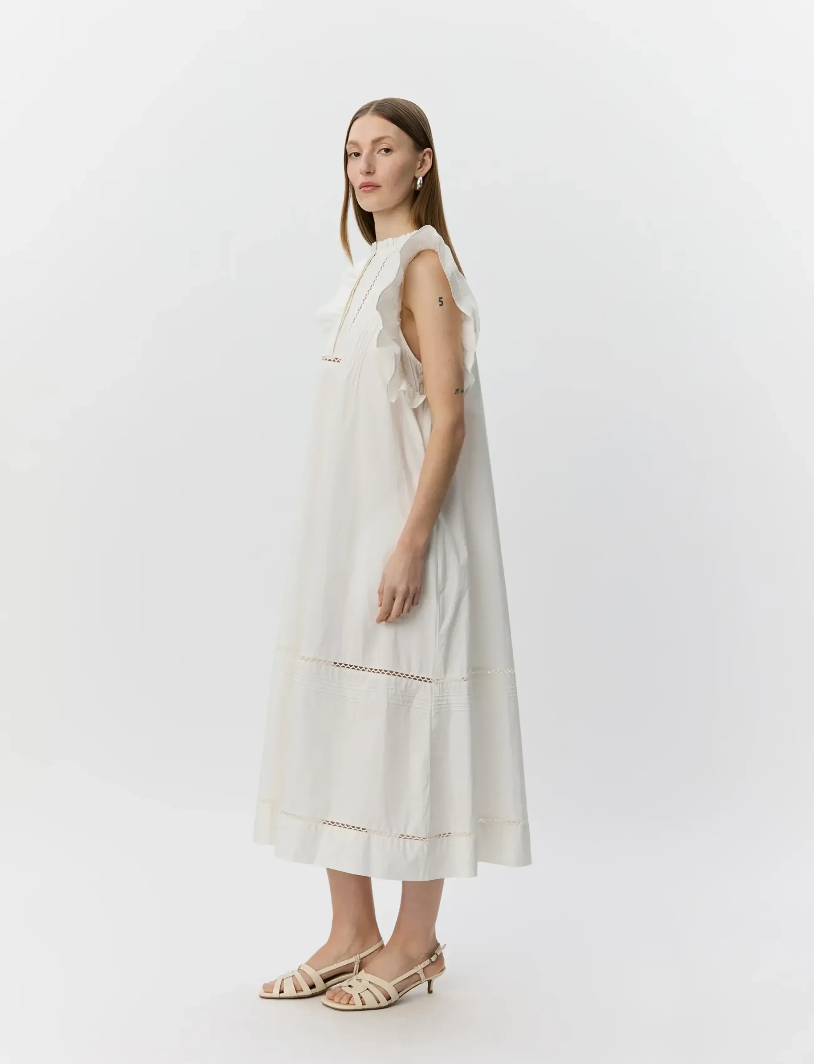 Sofie Schnoor - OTANIASW FRILL COTTON DRESS - sommerkjoler - white alyssum - 3