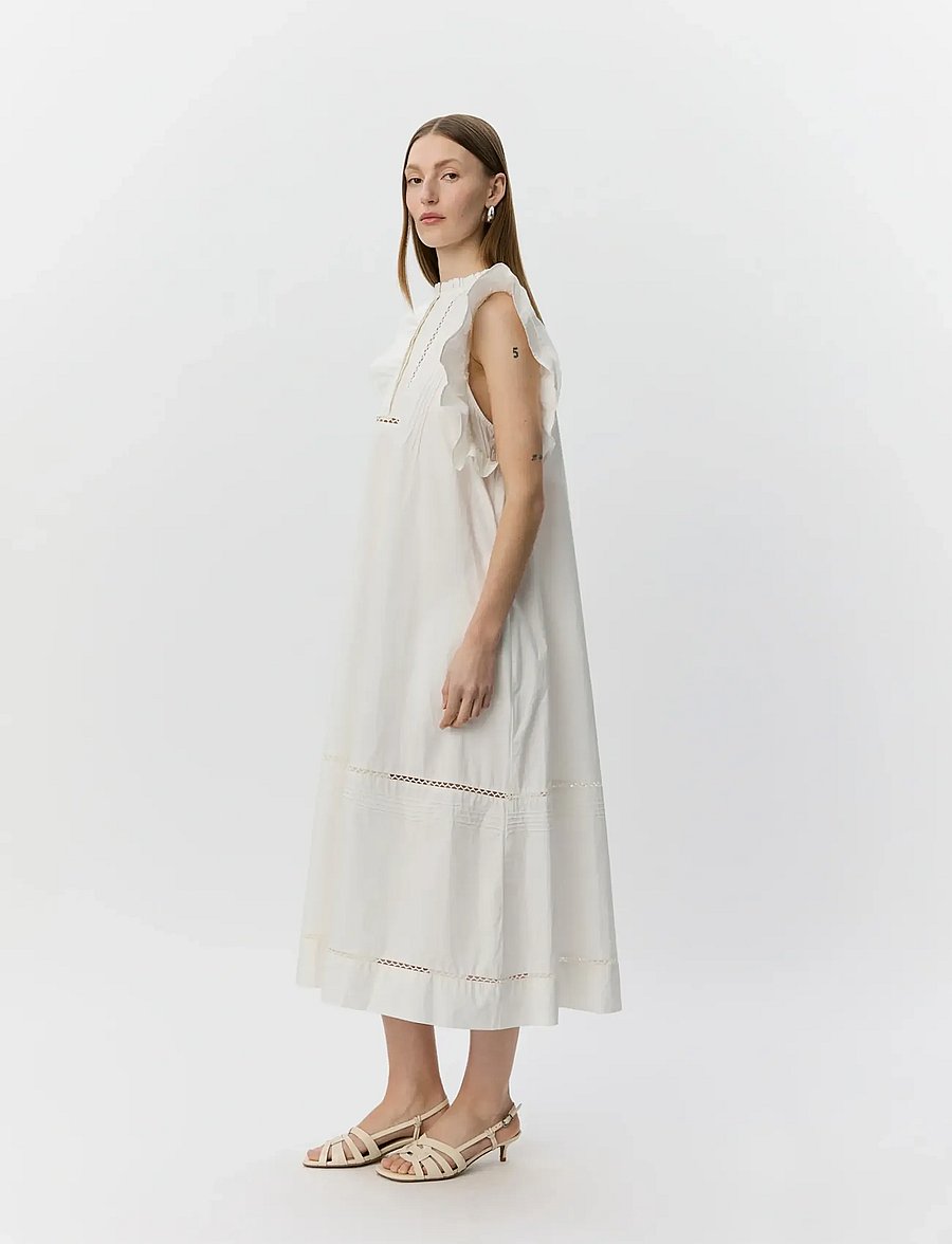 Sofie Schnoor - OTANIASW FRILL COTTON DRESS - suvekleidid - white alyssum - 3