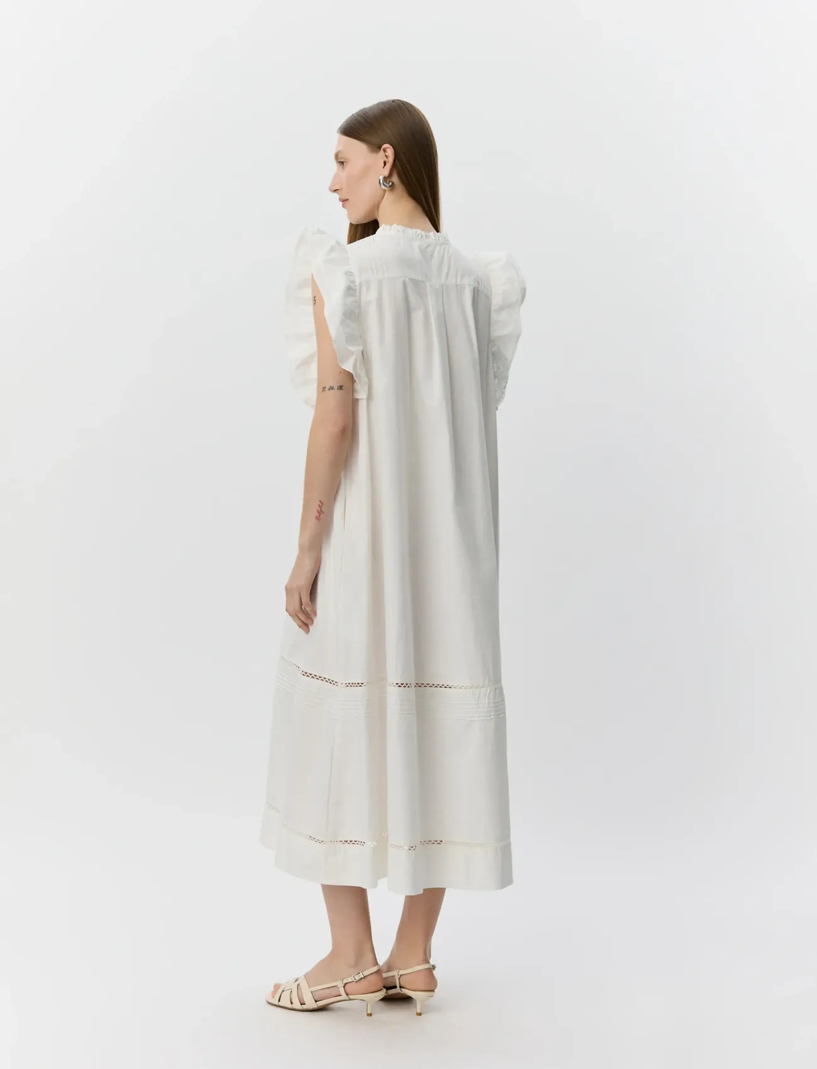 Sofie Schnoor - OTANIASW FRILL COTTON DRESS - sommerkjoler - white alyssum - 4
