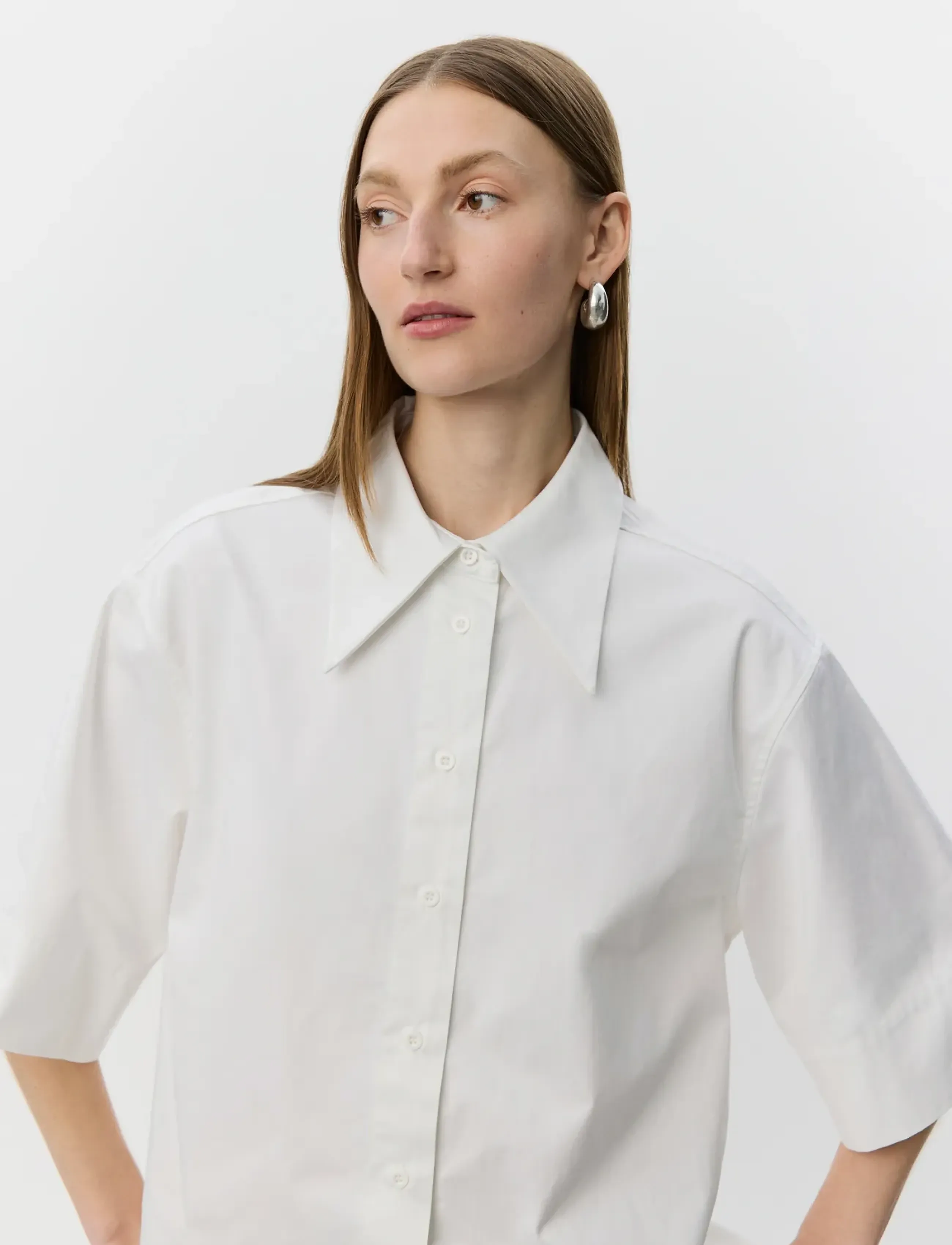 Sofie Schnoor - HARVEYSW OVERSIZE SHORT SLEEVE SHIR - chemises à manches courtes - off white - 5