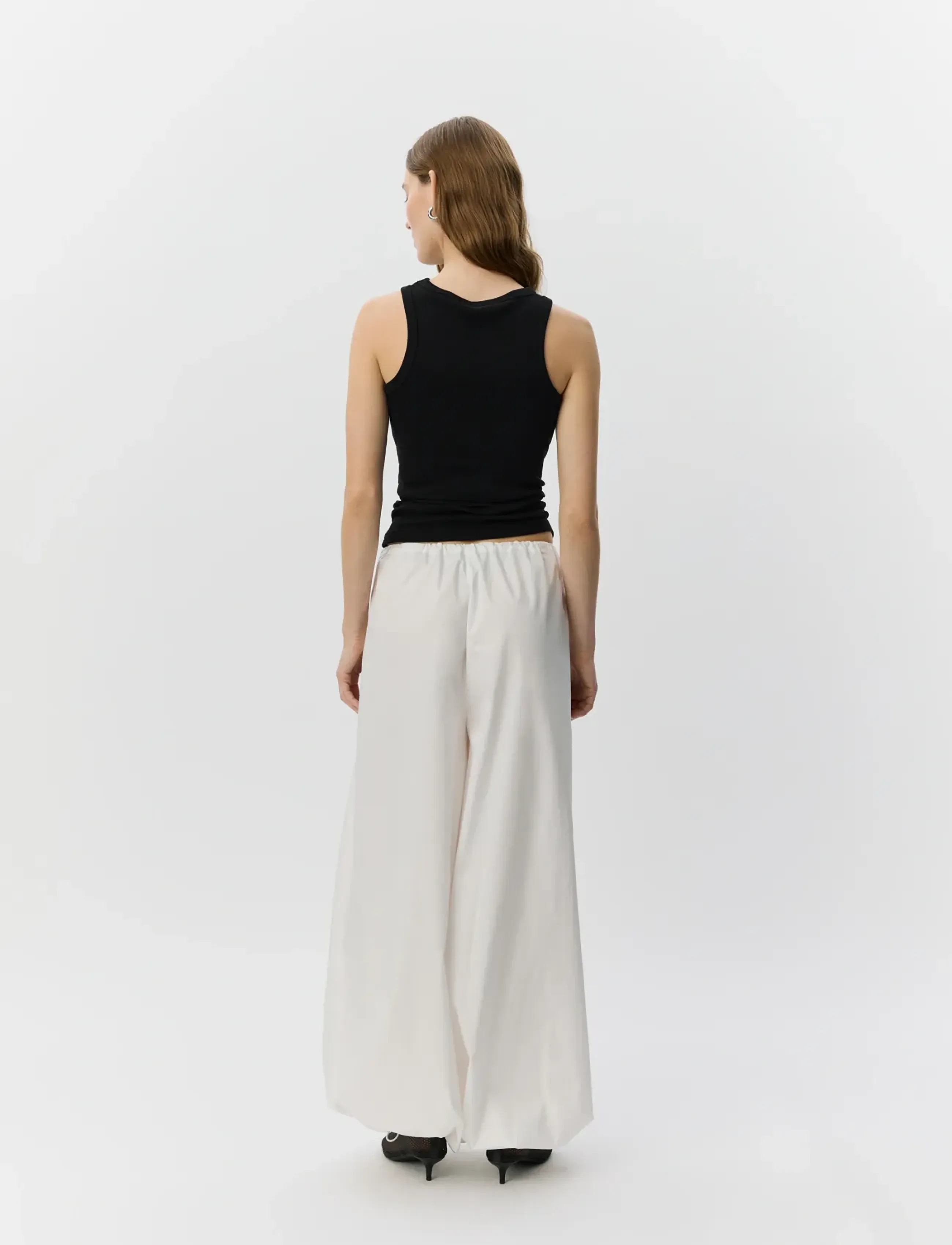 Sofie Schnoor - IMIRASW BALLOON SHAPE TROUSERS - hosen mit geradem bein - white - 4