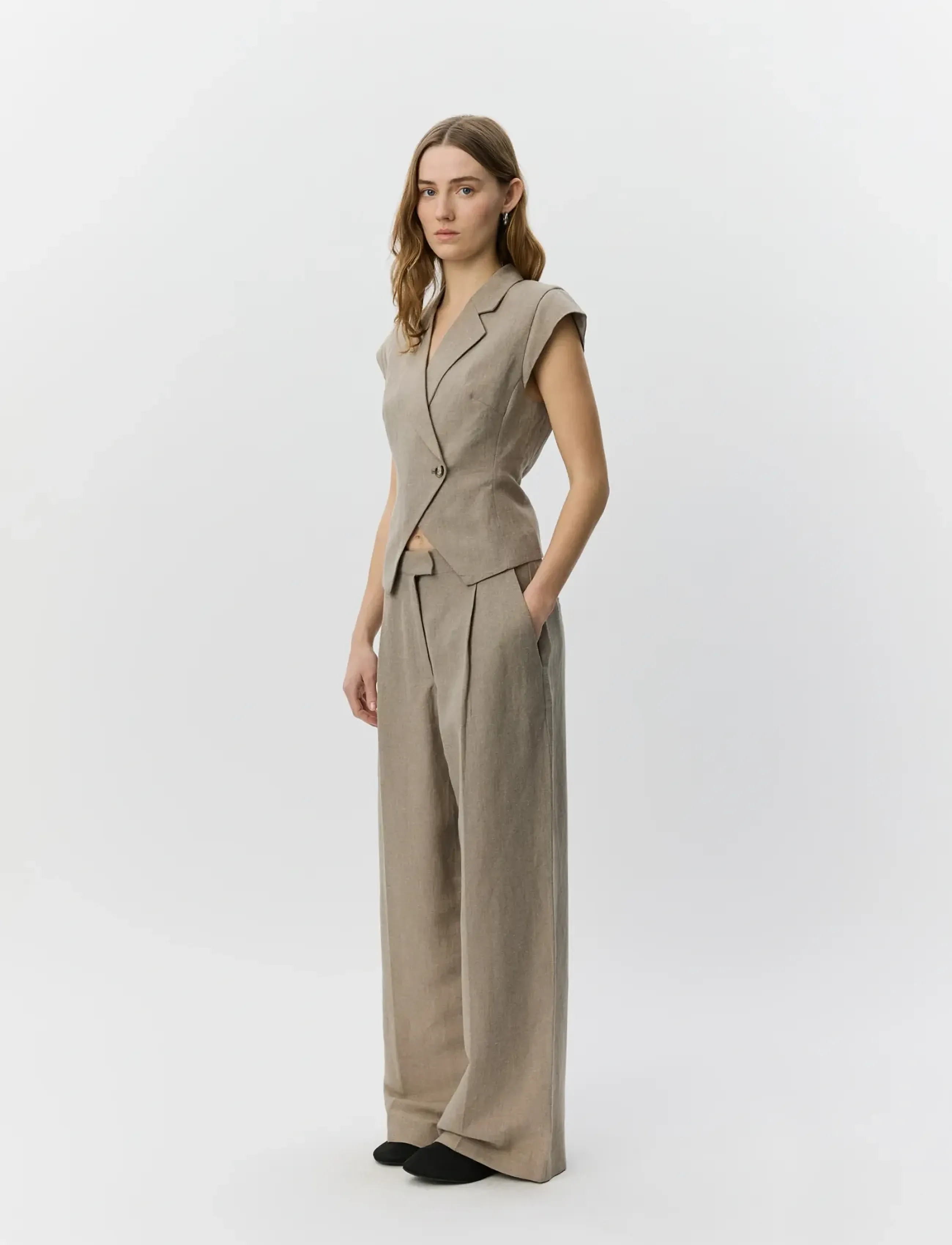Sofie Schnoor - IZRASW LINEN MIX TROUSERS - linen trousers - dark sand - 3