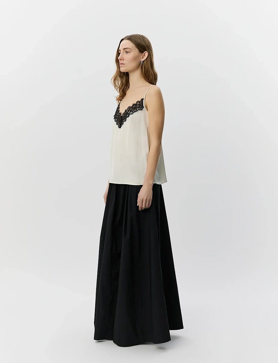 Sofie Schnoor - AGGIESW SLIP TOP - varrukateta topid - cream white - 3