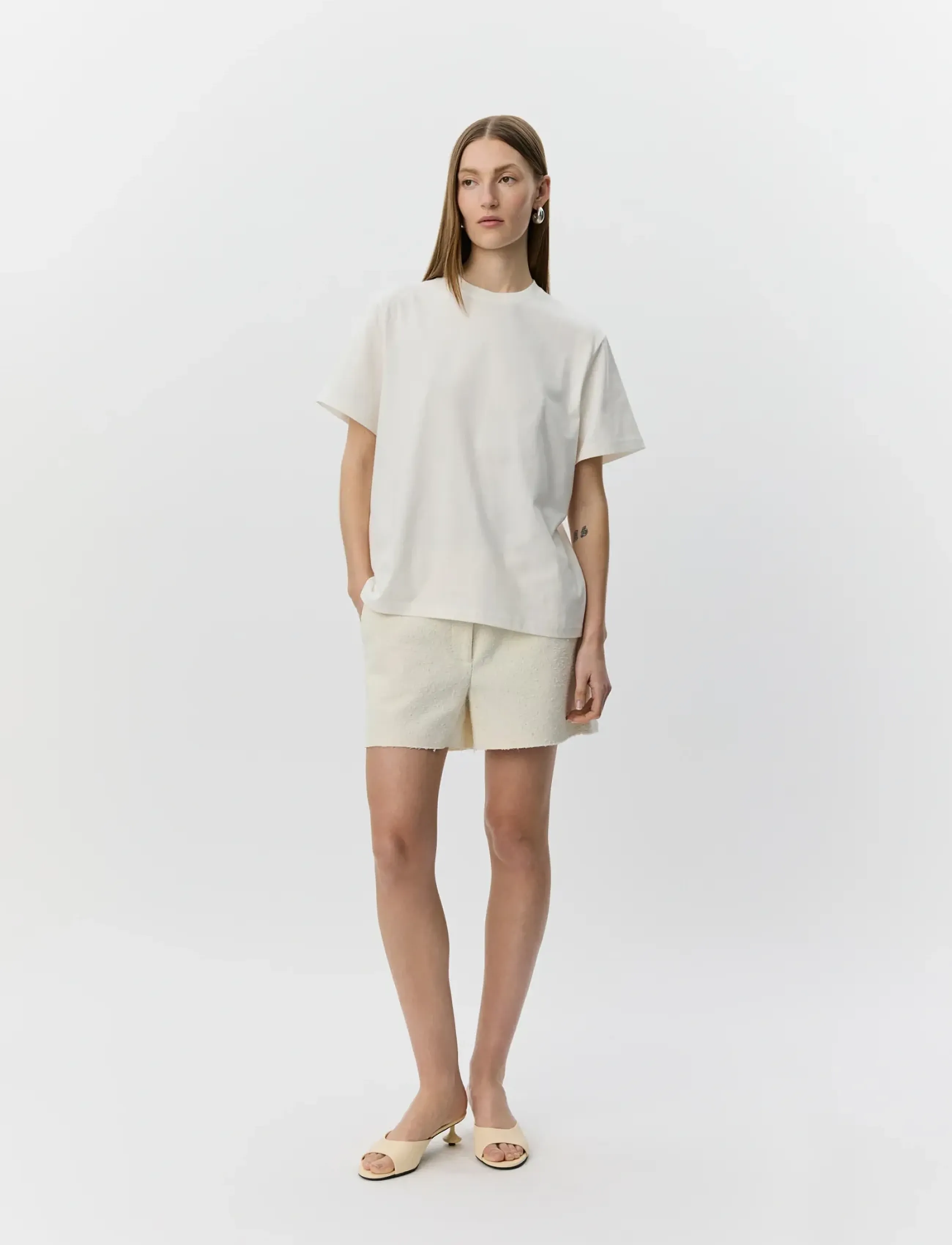 Sofie Schnoor RIVERSW RELAXED T-SHIRT - T-shirts - WHITE ALYSSUM / cream