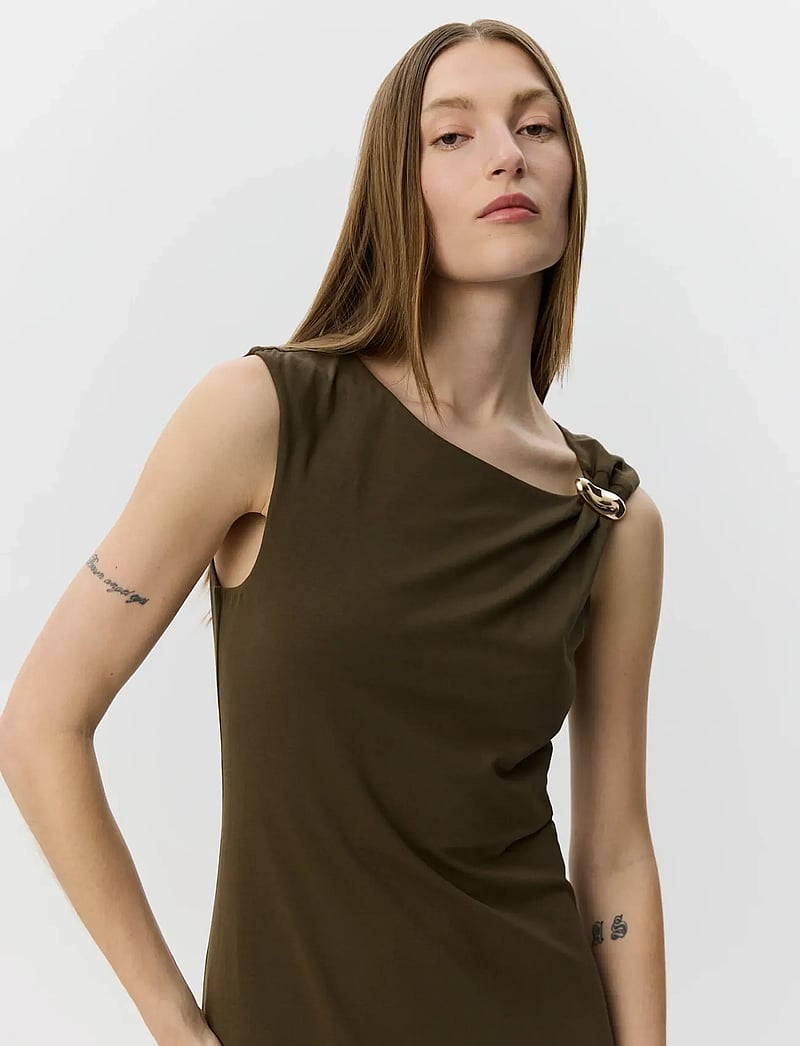 Sofie Schnoor - RAGNISW JERSEY MAXI DRESS - maxikleider - olive brown - 5
