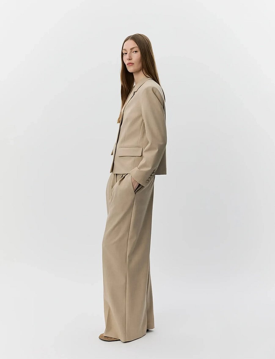 Sofie Schnoor - ELLYSW SHORT BLAZER - cropped blazers - light sand - 3