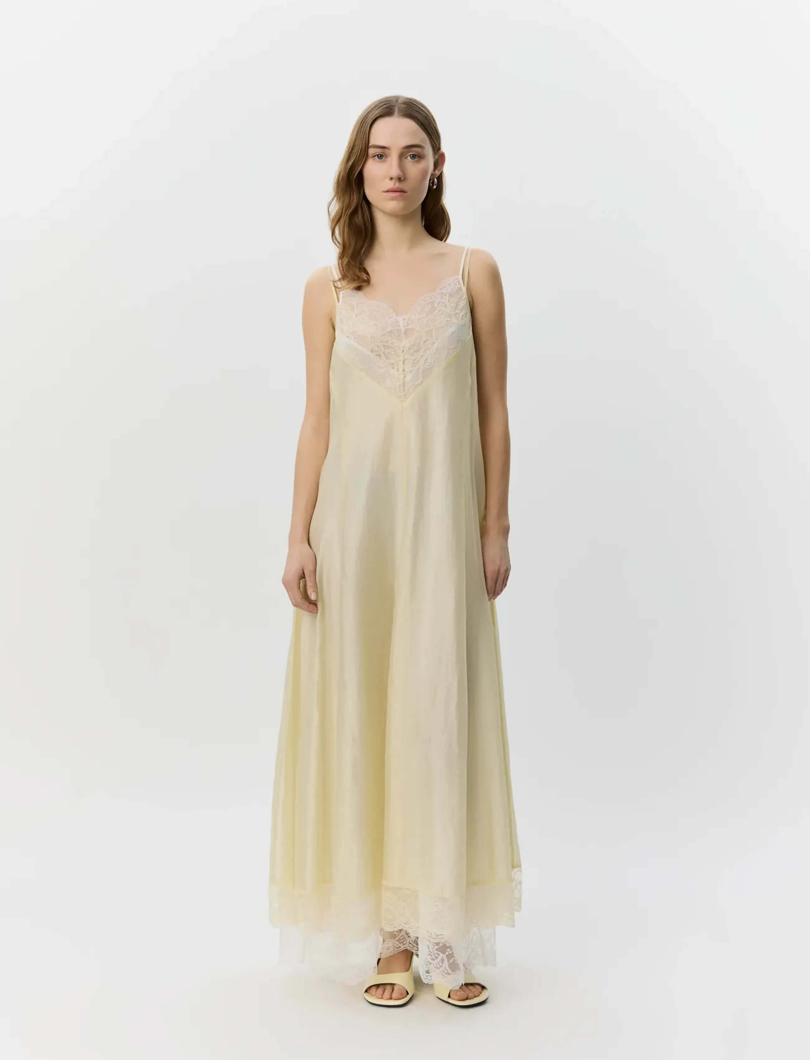 Sofie Schnoor ESMASW DRESS WITH LACE DETAILS - Tøj - CREME YELLOW / yellow