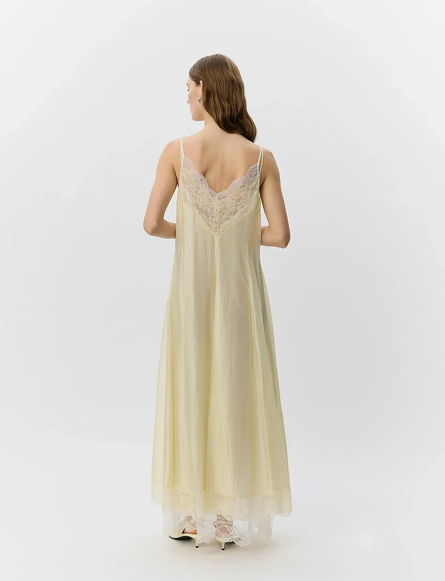 Sofie Schnoor - ESMASW DRESS WITH LACE DETAILS - schlupfkleider - creme yellow - 4