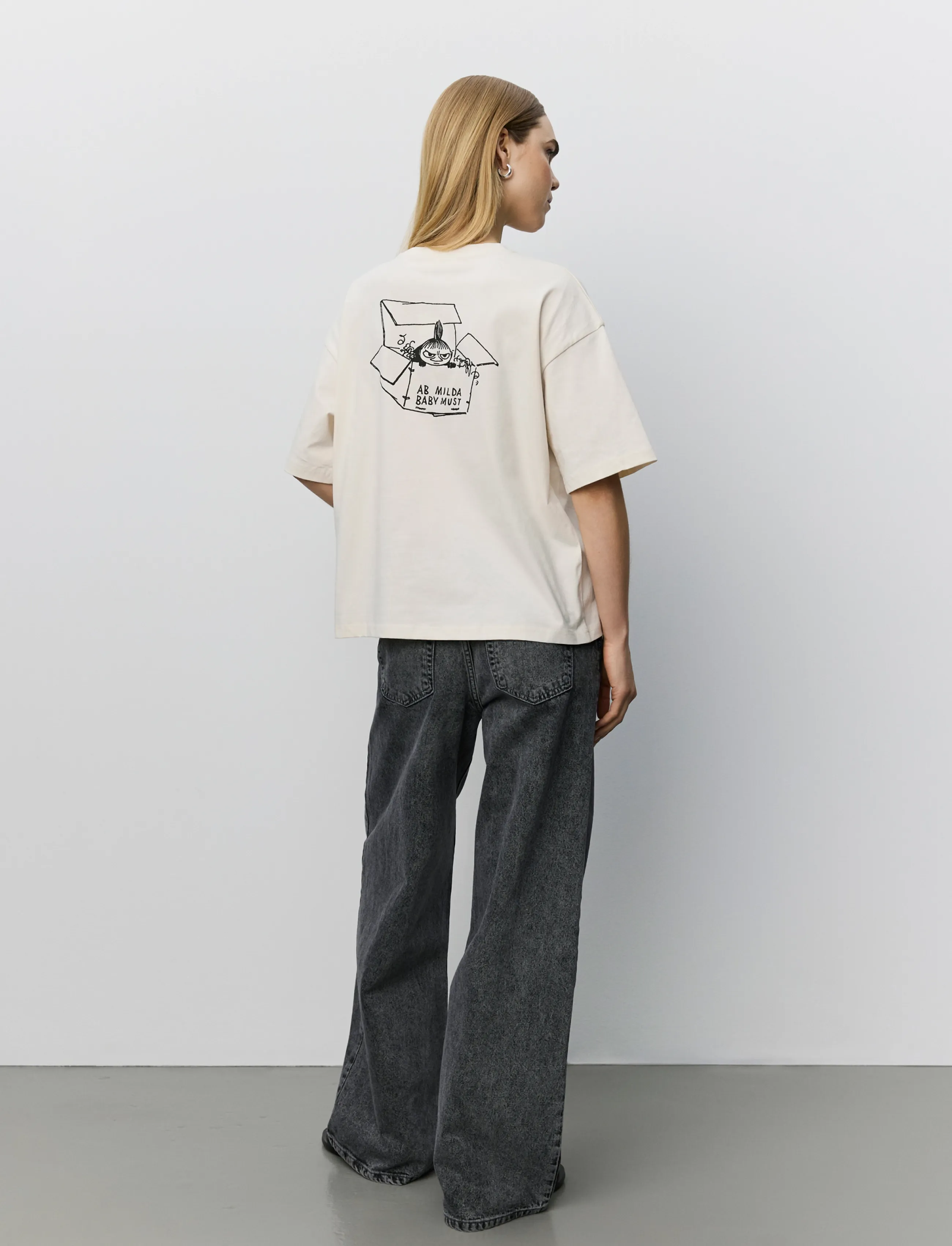 Sofie Schnoor - VERINASW MOOMIN BOXY T-SHIRT - t-shirts - off white - 5