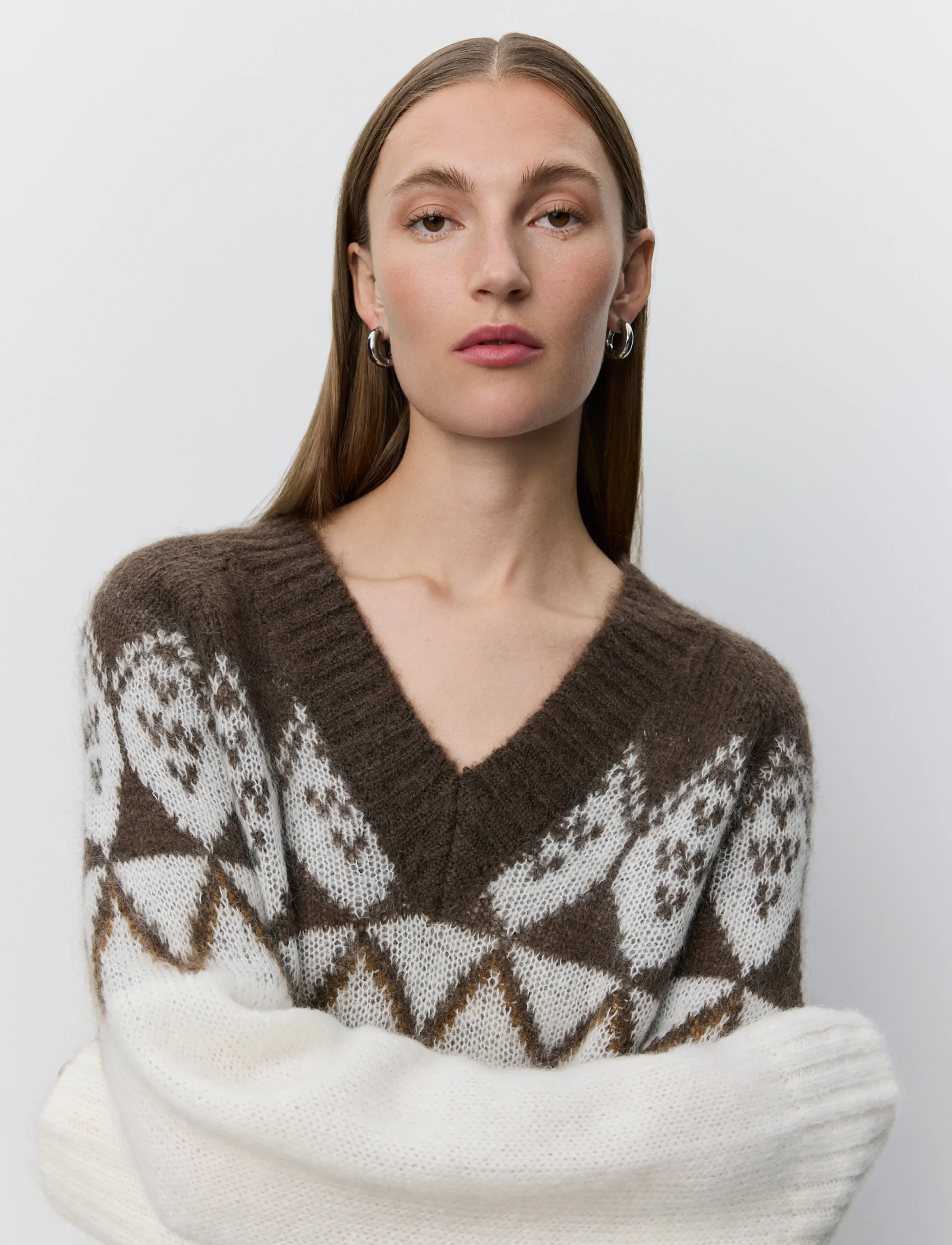 Sofie Schnoor - ALLEGRASW V-NECK KNIT SWEATER - off white - brown - 4
