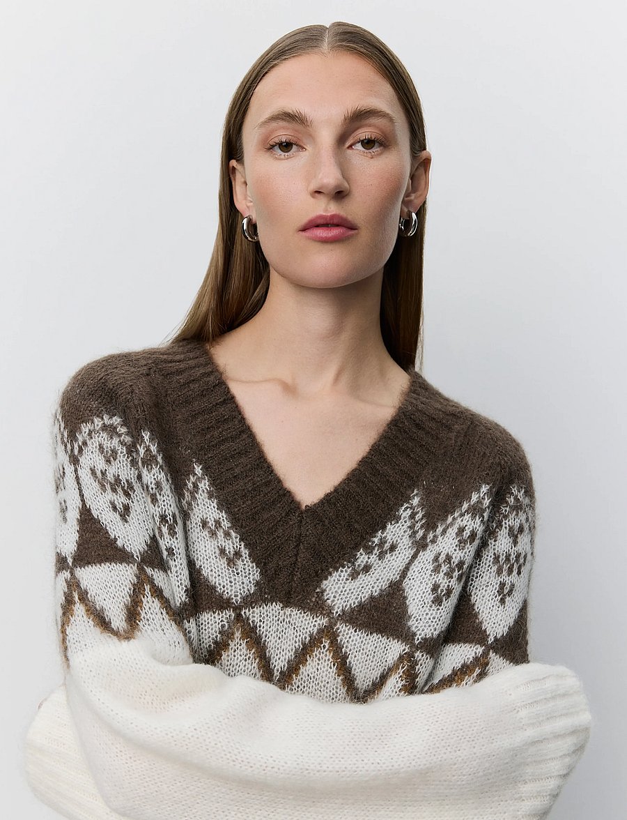 Sofie Schnoor - ALLEGRASW V-NECK KNIT SWEATER - striktrøjer - off white - brown - 4