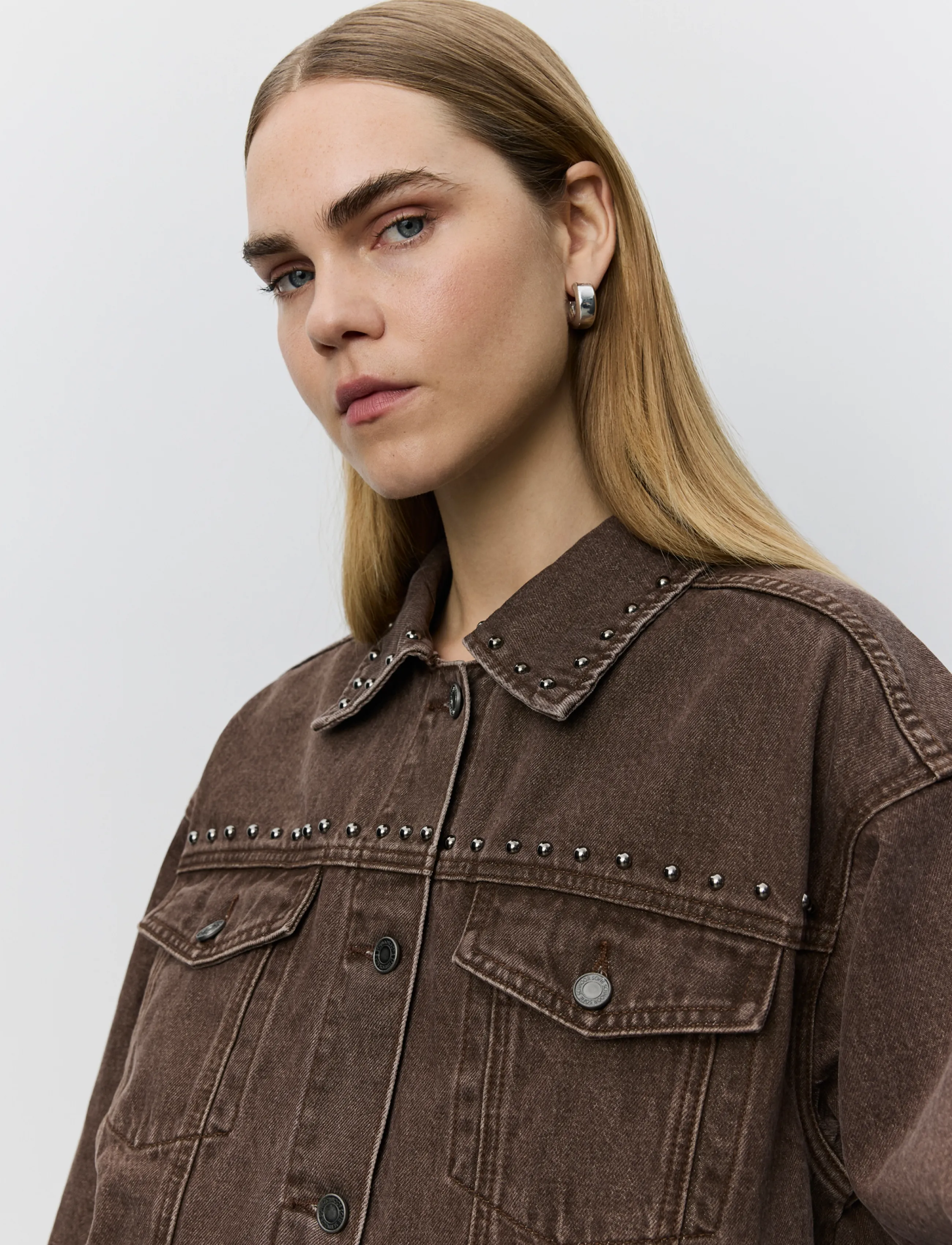 Sofie Schnoor - AUDRISW DENIM JACKET WITH RIVETS - middle brown - 5