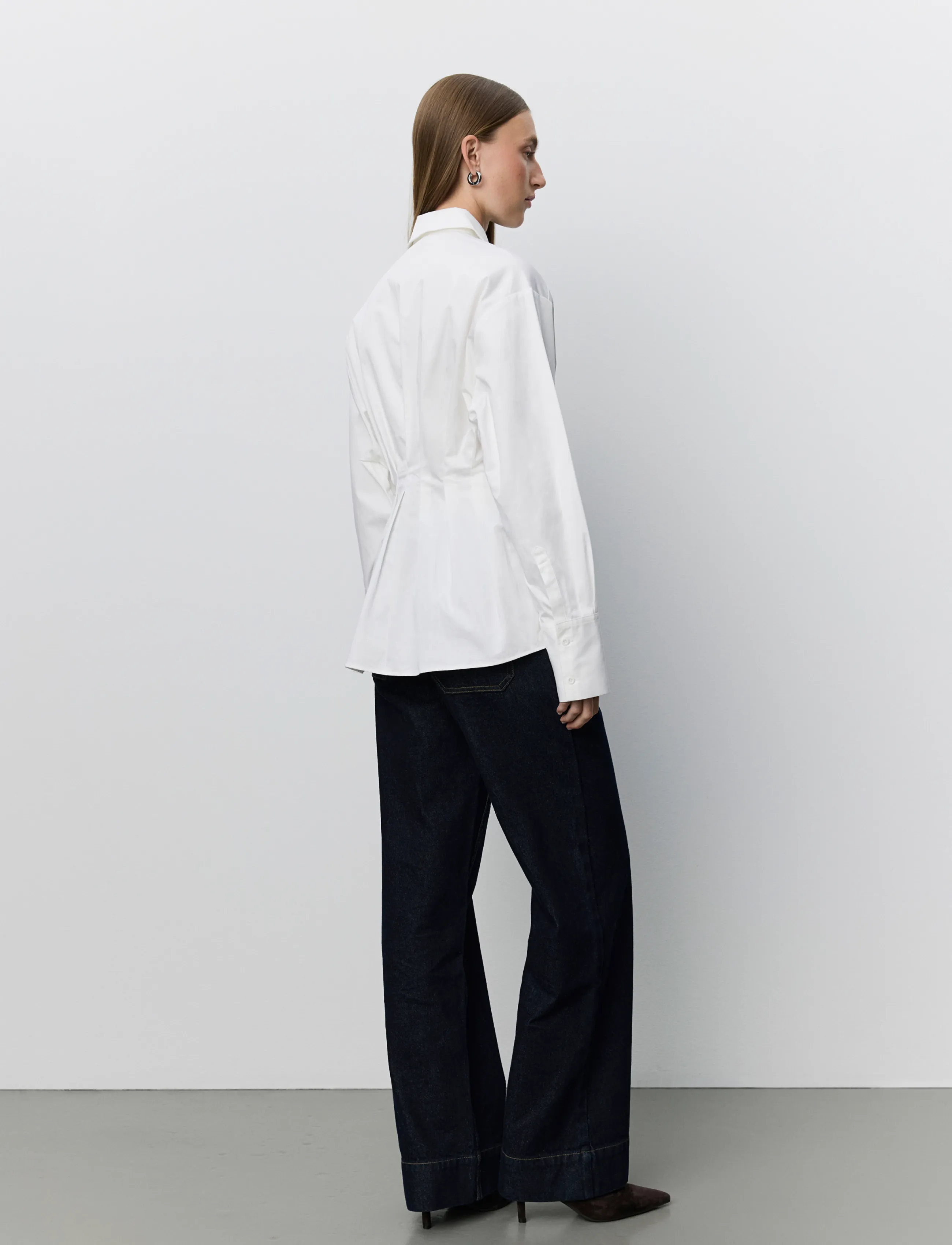 Sofie Schnoor - MIKRASW FITTED SHIRT WITH PLEATS - hemden - off white - 4