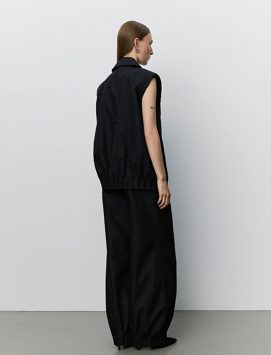 Sofie Schnoor - LANEASW PLEATED HEM VEST - jeansvästar - black - 5