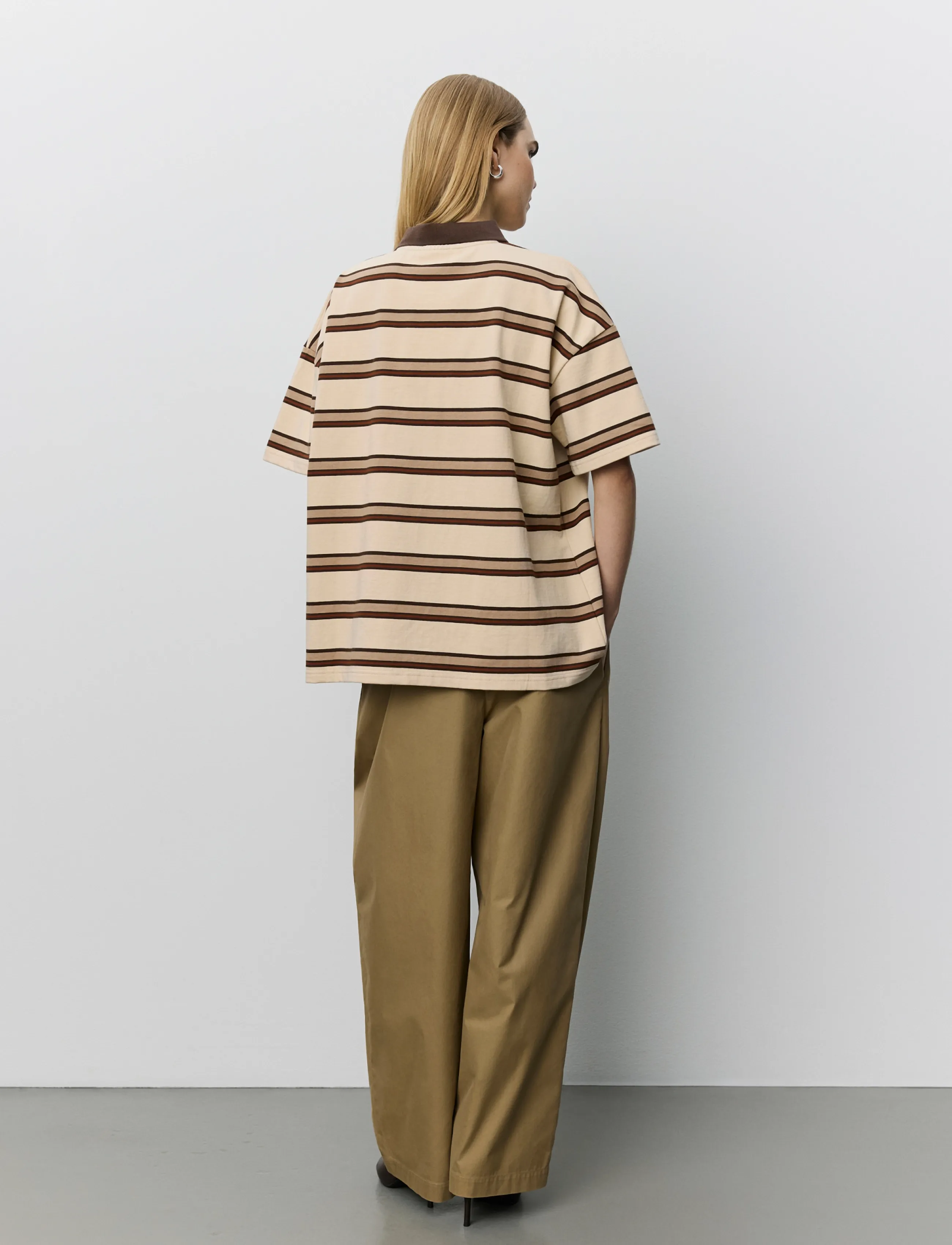 Sofie Schnoor - PILSW POLO T-SHIRT - brown striped - 4