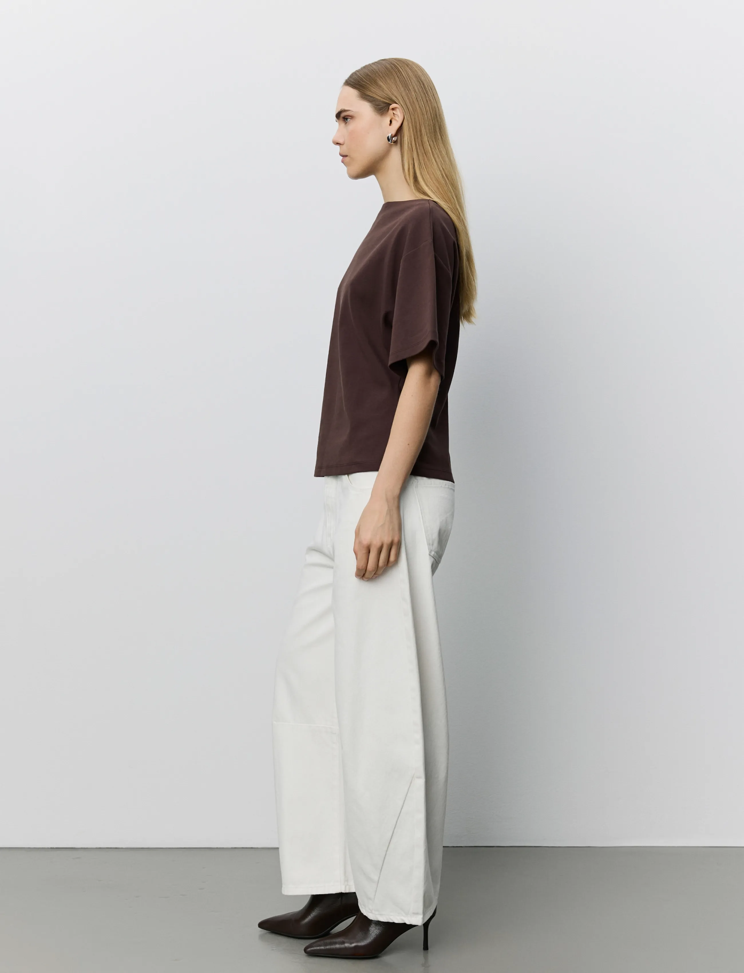Sofie Schnoor TEASW BOATNECK T-SHIRT - T-Shirts & Tops - DARK BROWN / brown