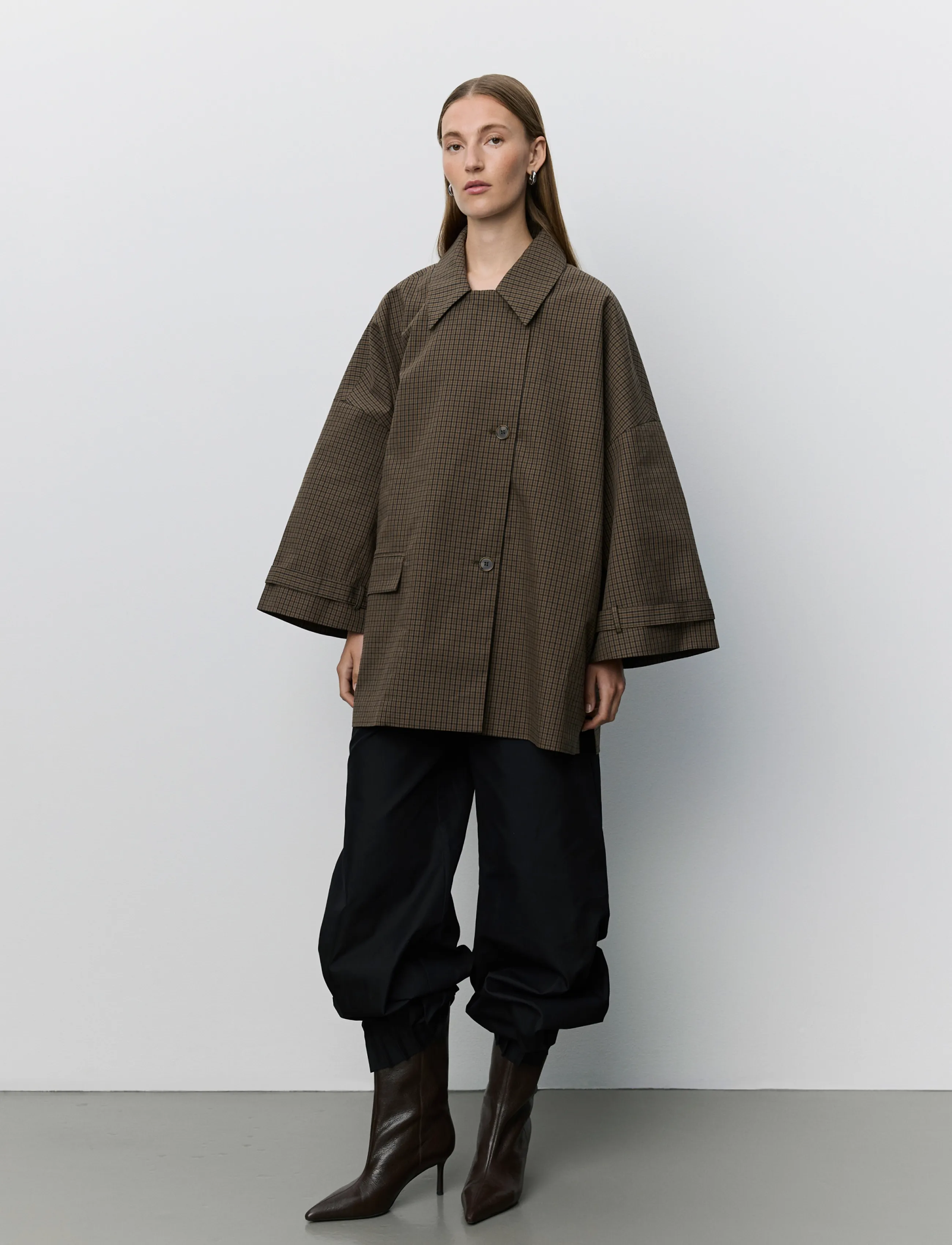 Sofie Schnoor - SELINASW OVERSIZED COAT - leichte mäntel - brown check - 5