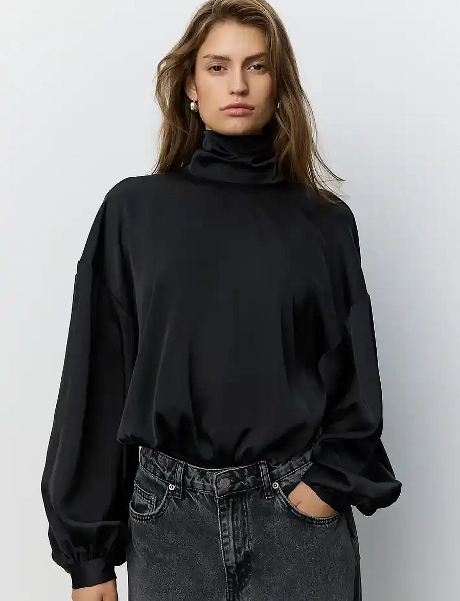 Sofie Schnoor - AMBERSW SATIN BLOUSE - long sleeved blouses - black - 0