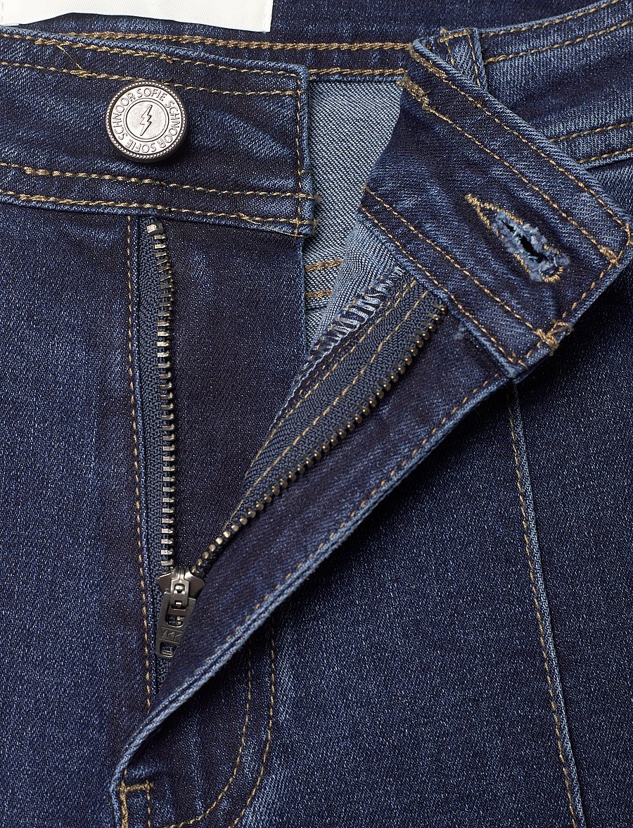 Sofie Schnoor - CARISW MID JEANS - gerade jeans - dark denim blue - 5