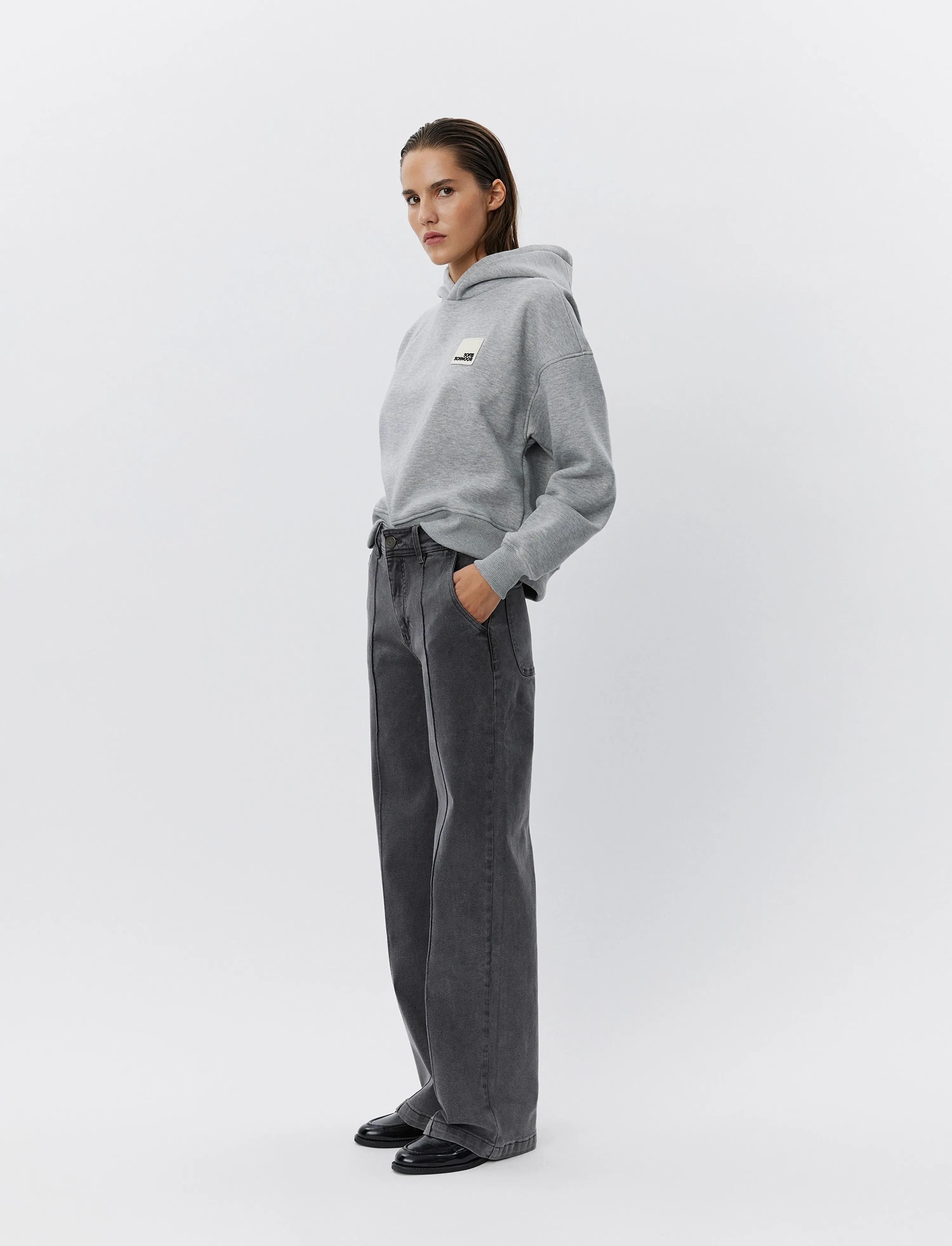 Sofie Schnoor - CARISW MID JEANS - straight jeans - grey denim - 3
