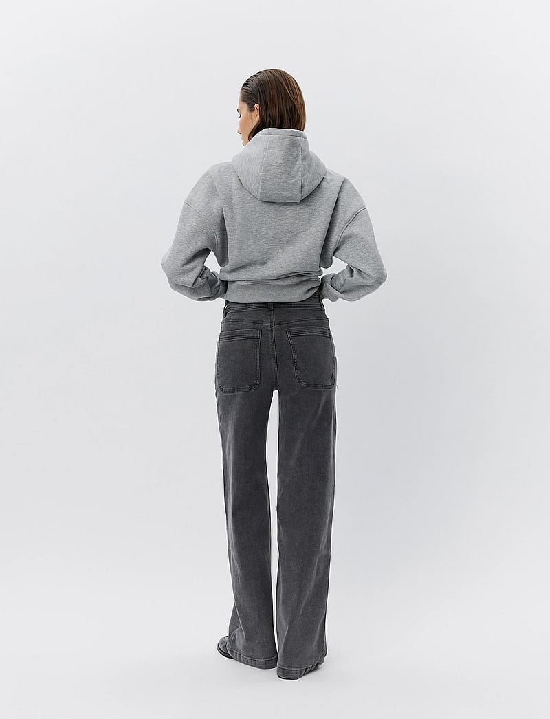 Sofie Schnoor - CARISW MID JEANS - straight jeans - grey denim - 4