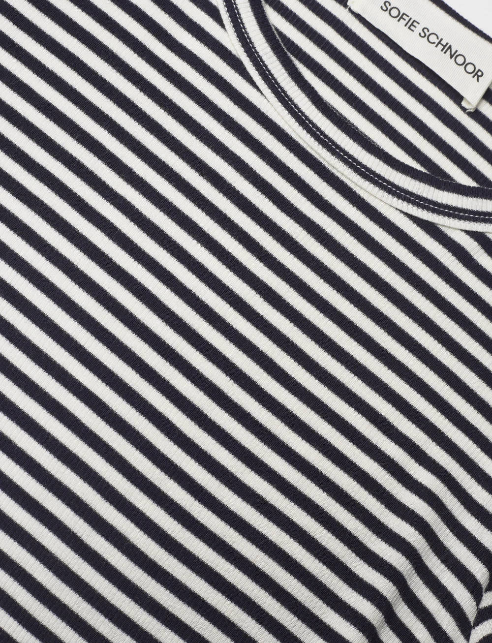 Sofie Schnoor - PETRICIASW STRIPE T-SHIRT LONG SLEE - langærmede toppe - navy striped - 3