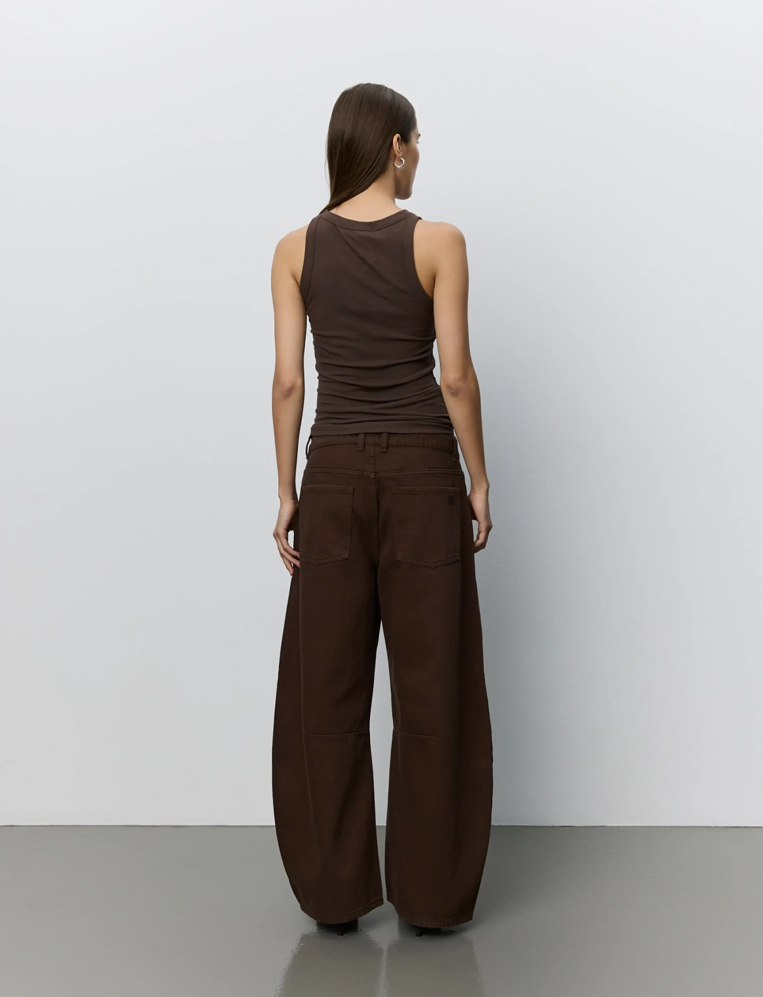 Sofie Schnoor - TOMARSW JEANS - barrel jeans - dark brown - 5