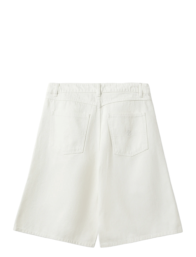 Sofie Schnoor - STOKESW OVERSIZED SHORTS - casual shorts - off white - 1