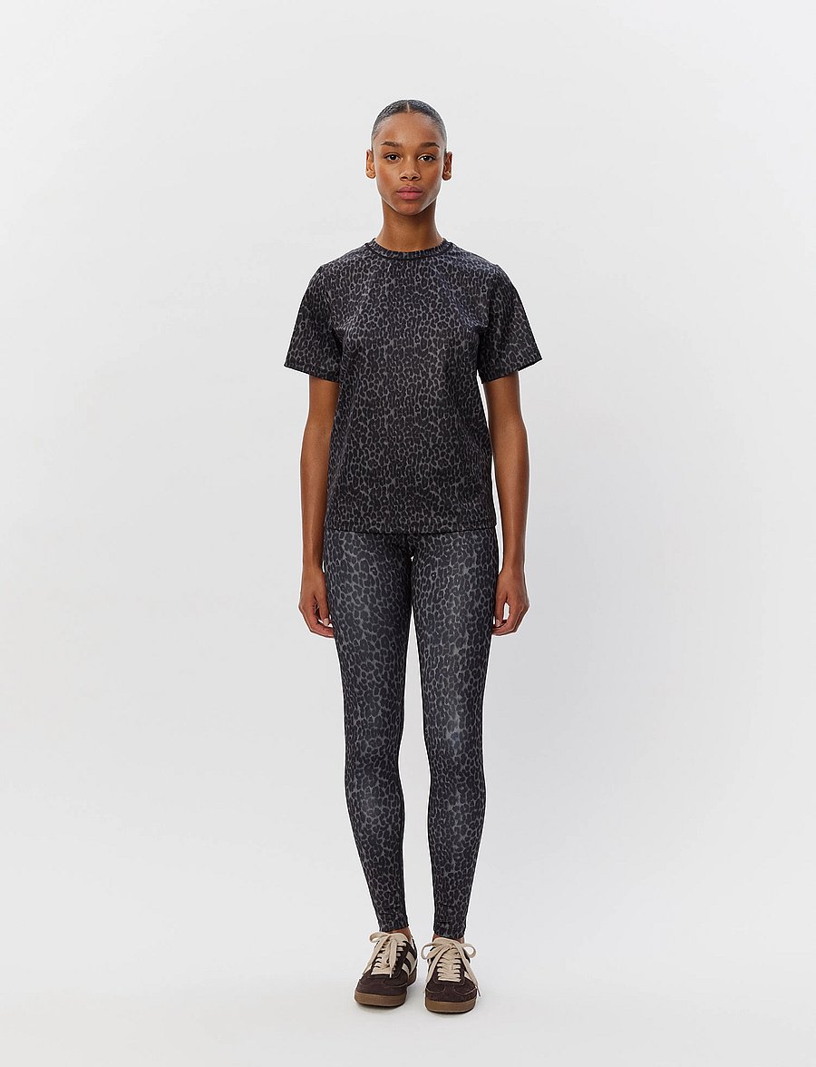 Sofie Schnoor - FIOLASPO T-SHIRT - grey leopard - 0